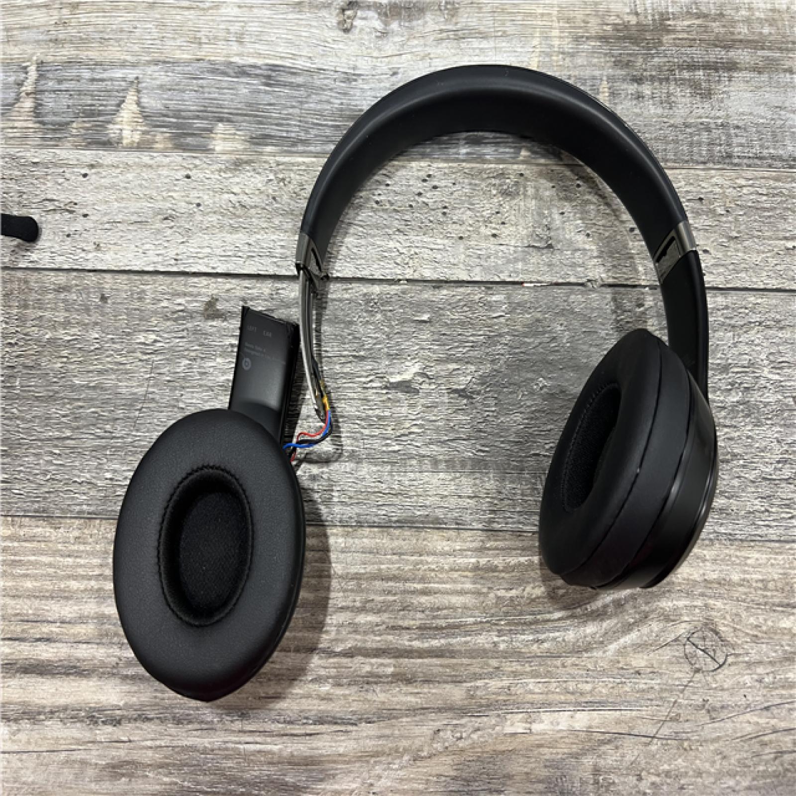 AS-IS Beats Solo 4 Bluetooth Wireless On-Ear Headphones