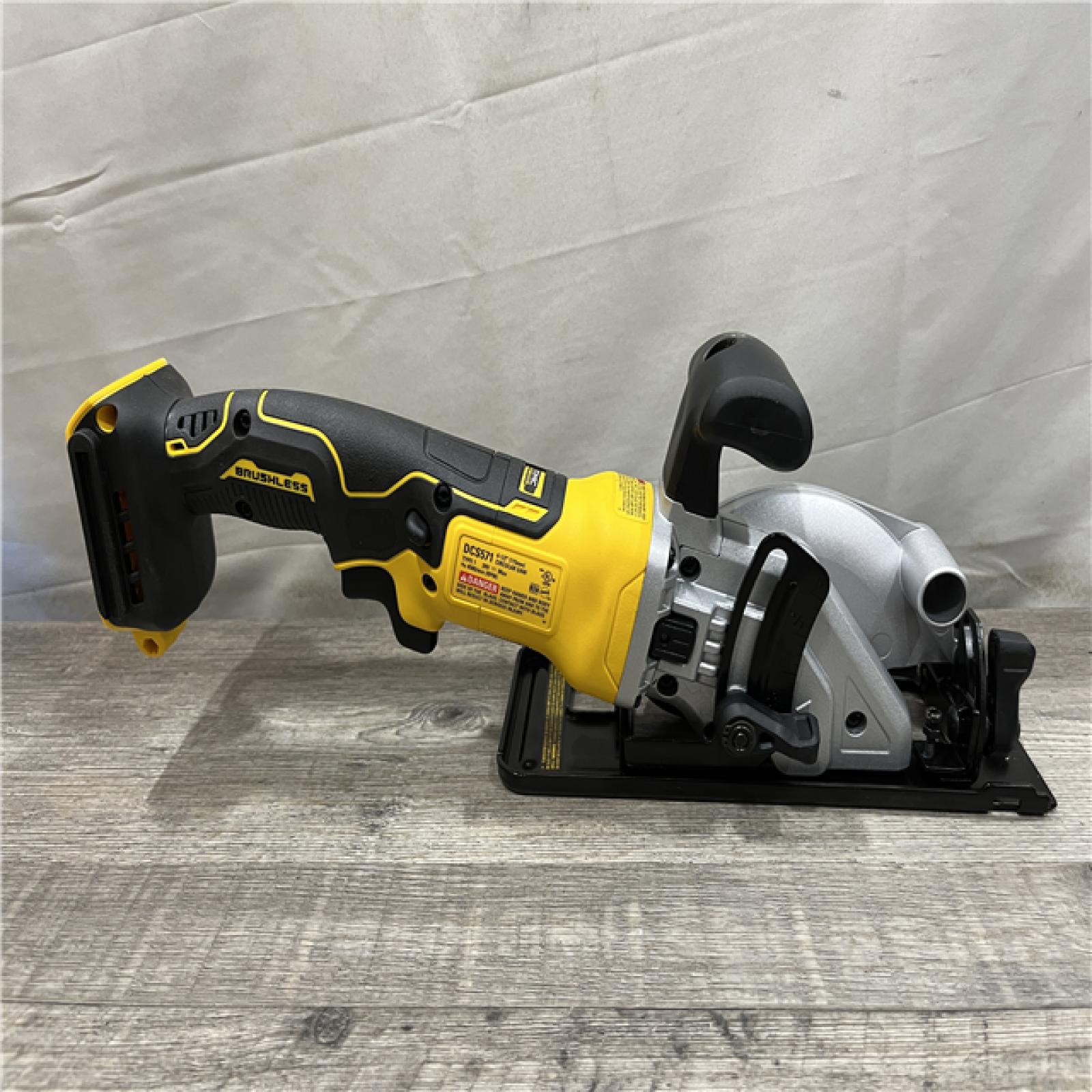 AS-IS DEWALT ATOMIC 20V MAX Cordless Brushless 4-1/2 in. Circular Saw (Tool Only)