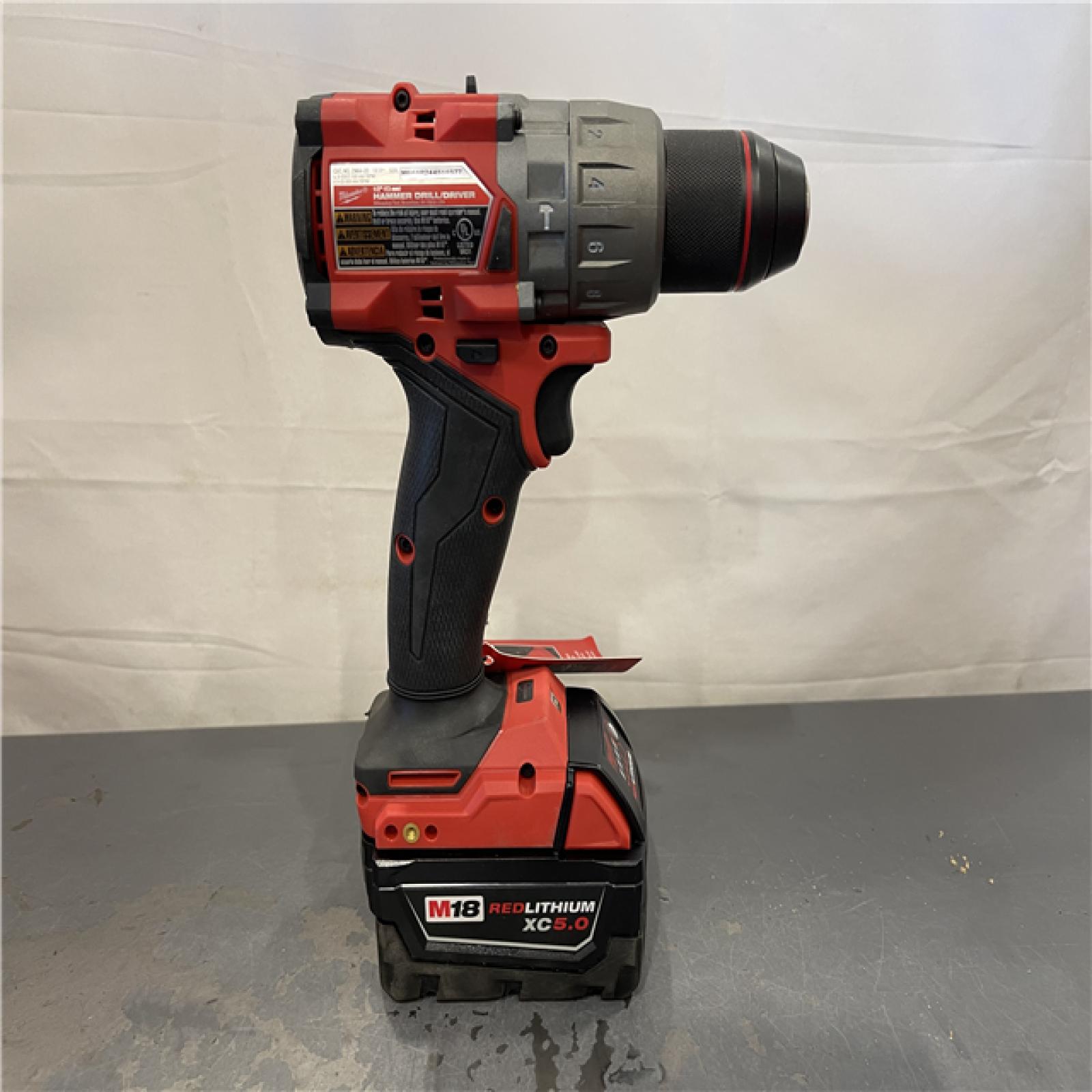 AS-IS - Milwaukee M18 FUEL 18V Lith-Ion Brushless Cordless 1/2 in. Hammer Drill/Driver w/ 5.0 Ah Battery