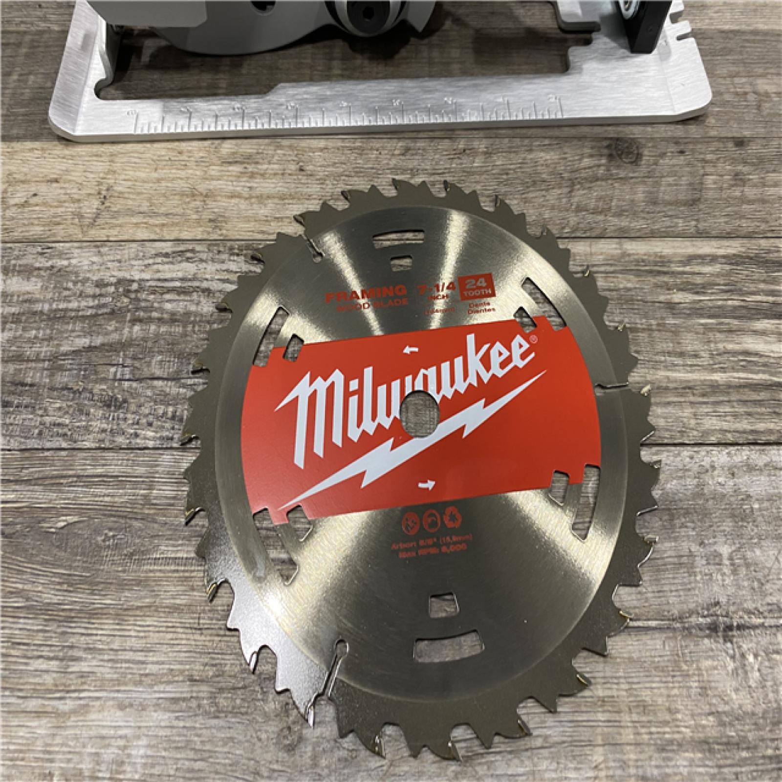 AS-IS Milwaukee 18V Lithium-Ion Brushless Cordless 7-1/4 in. Circular Saw (Tool-Only)