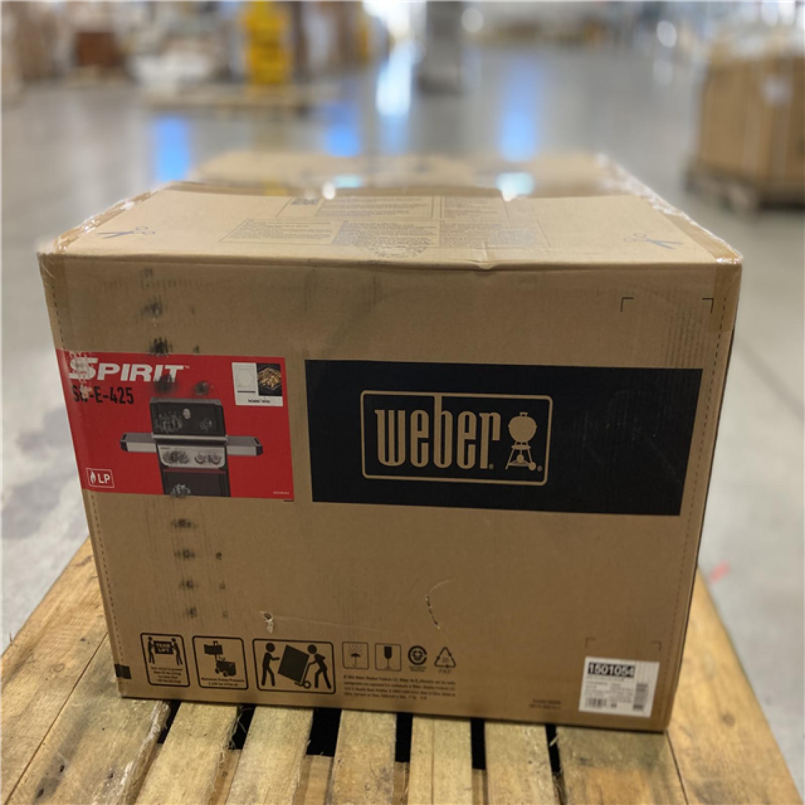 DALLAS LOCATION - Weber Spirit SC-E-425 4-Burner Propane Gas Grill in Black with Crafted Griddle Insert