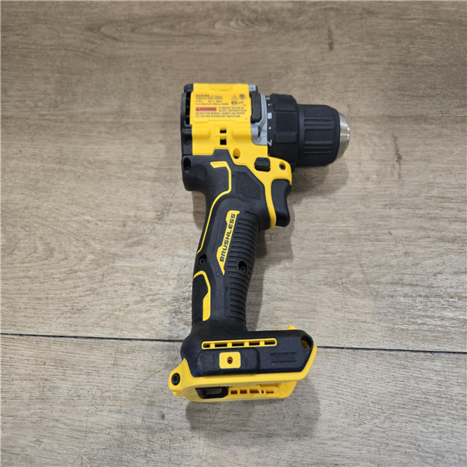 AS-IS DEWALT Atomic 20V Cordless Compact 1/2 in. Drill/Driver Kit