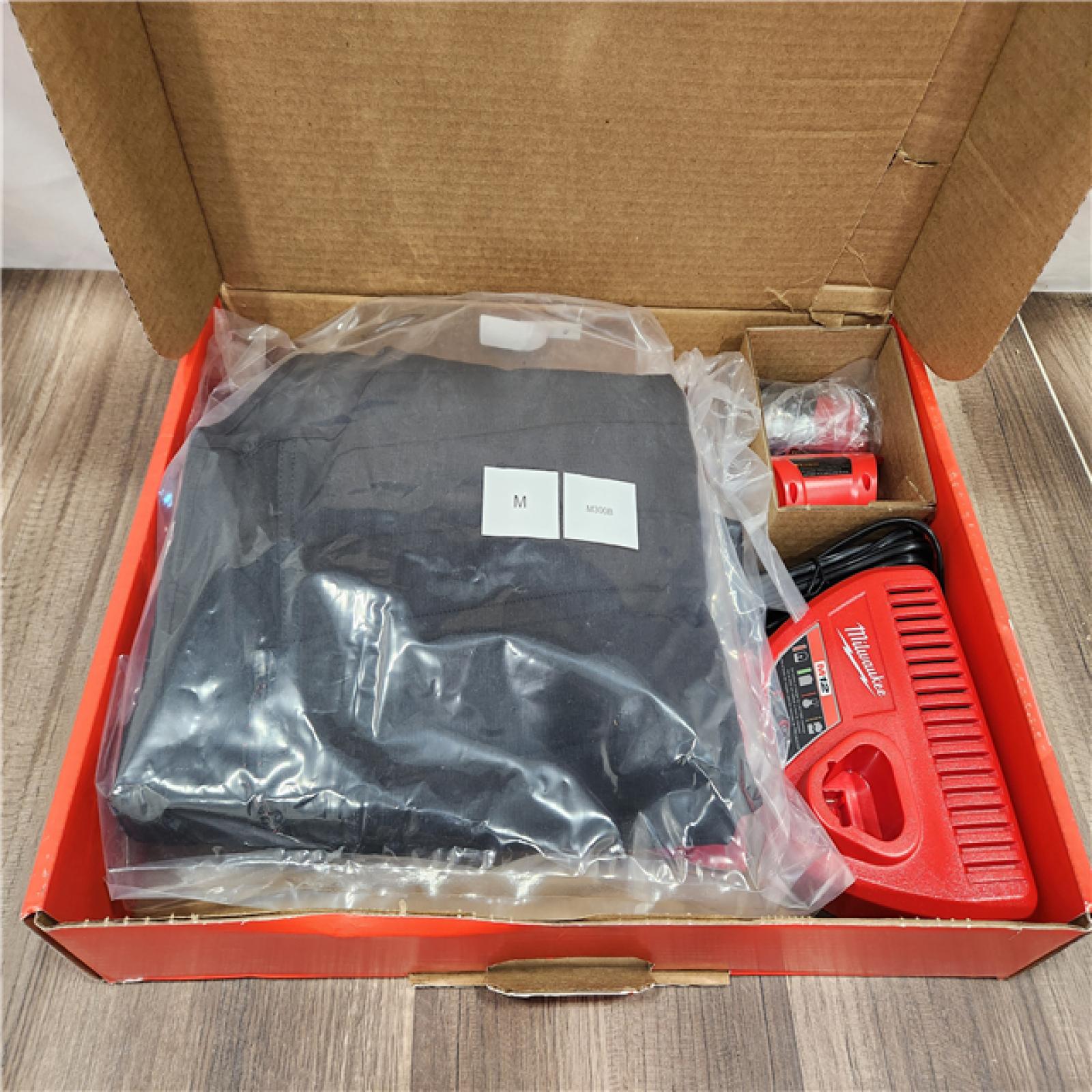 AS-IS- Heated Vest Polyester Zipper Men M