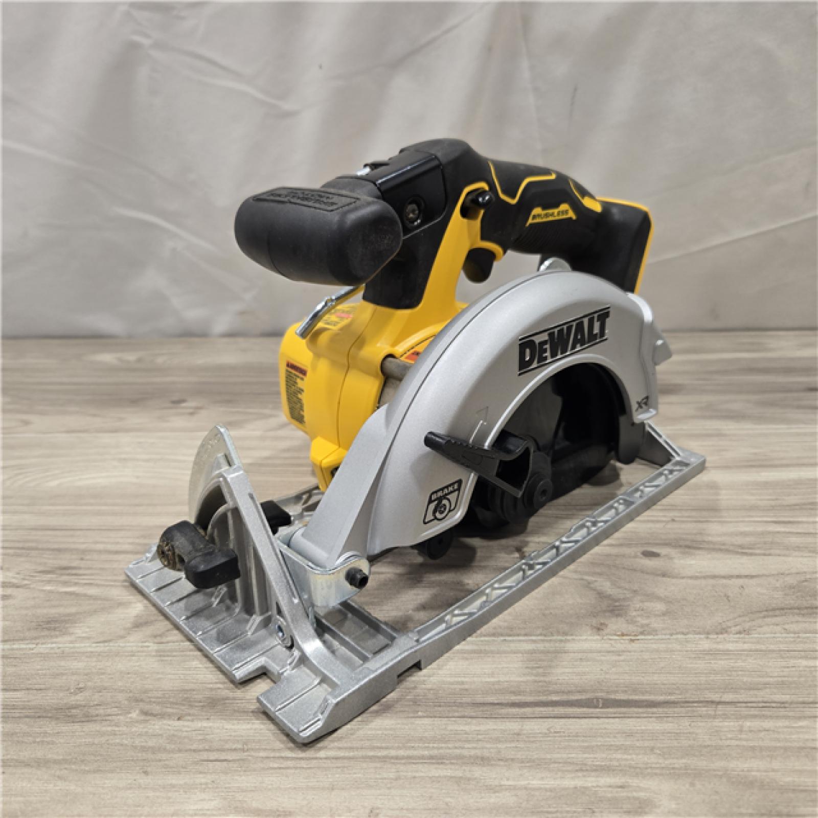AS-IS DeWALT DCS565B 20V Max 6.5 Cordless Circular Saw (TOOL ONLY)