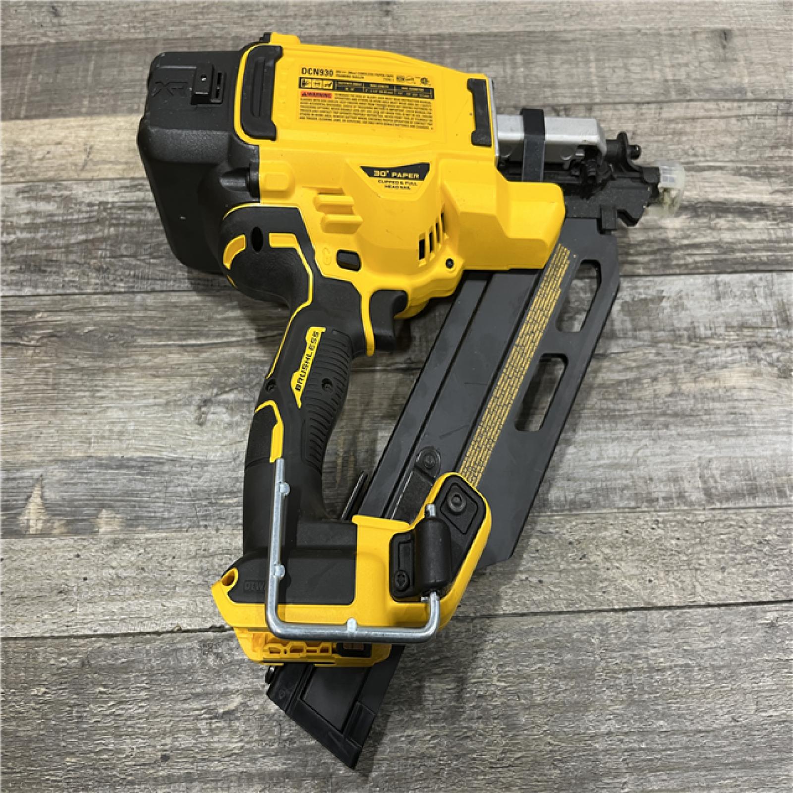 AS-IS DEWALT 20V 30 Degree Cordless Framing Nailer (Tool-Only)