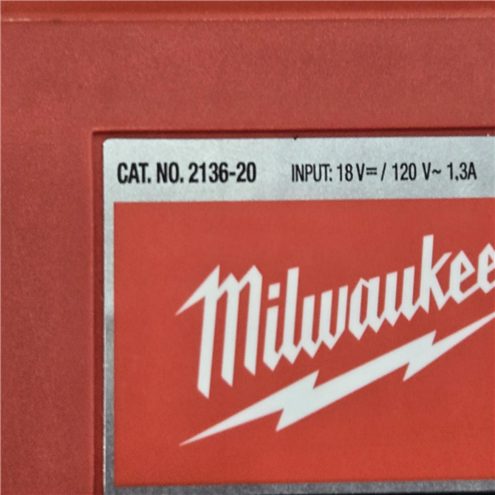 Milwaukee M18 18V Cordless 6 000 Lumens Rocket Dual Power Tower Light with Charger (Tool-Only)