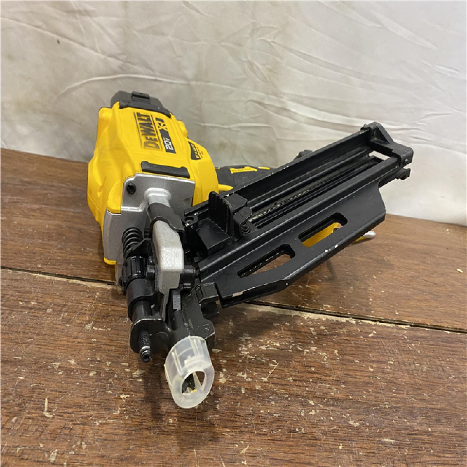 AS-IS DEWALT 20-Volt 21° Cordless Framing Nailer (Tool-Only)