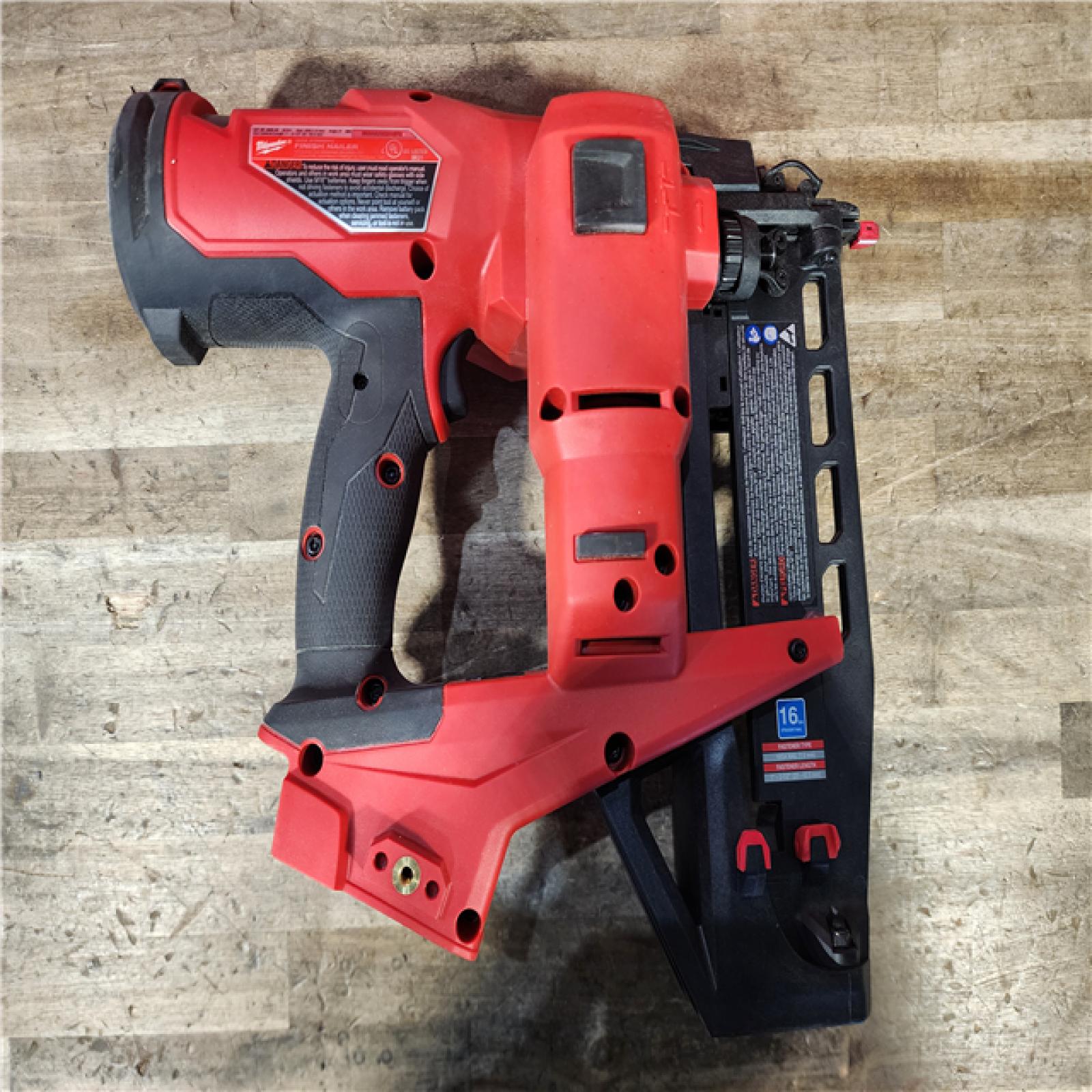 HOUSTON LOCATION - AS-IS Milwaukee FUEL 18-Volt Lithium-Ion Brushless Cordless Gen ll 16-Gauge Straight Finish Nailer (Tool Only)