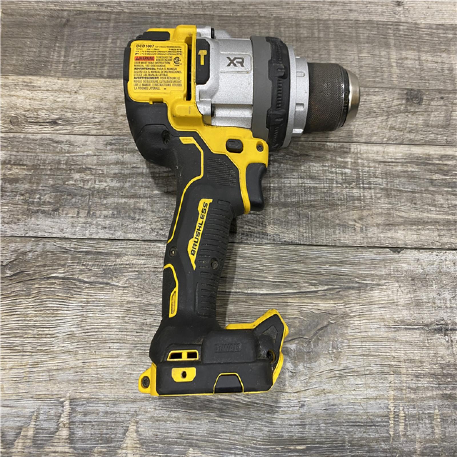 AS-IS DEWALT Atomic 20V Max Lithium-Ion Brushless Cordless Compact 1/4 in. Impact Driver Kit