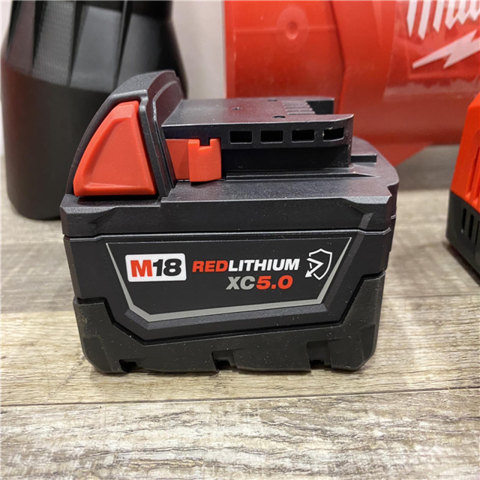 AS-IS Milwaukee FUEL 120 MPH 500 CFM 18V Brushless Cordless Battery Powered Leaf Blower Kit