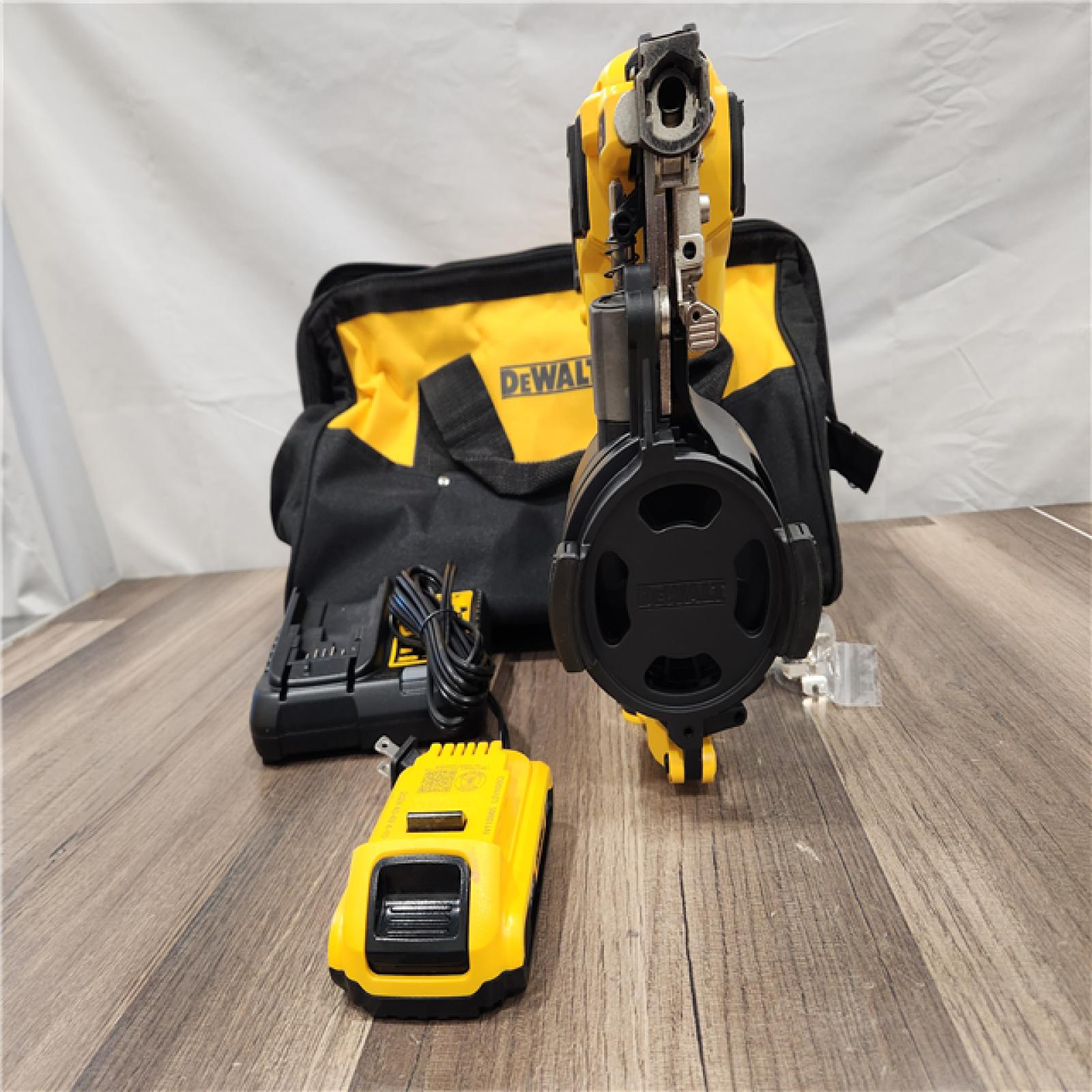 LIKE NEW! - DEWALT Roofing Nailer Cordless Kit
