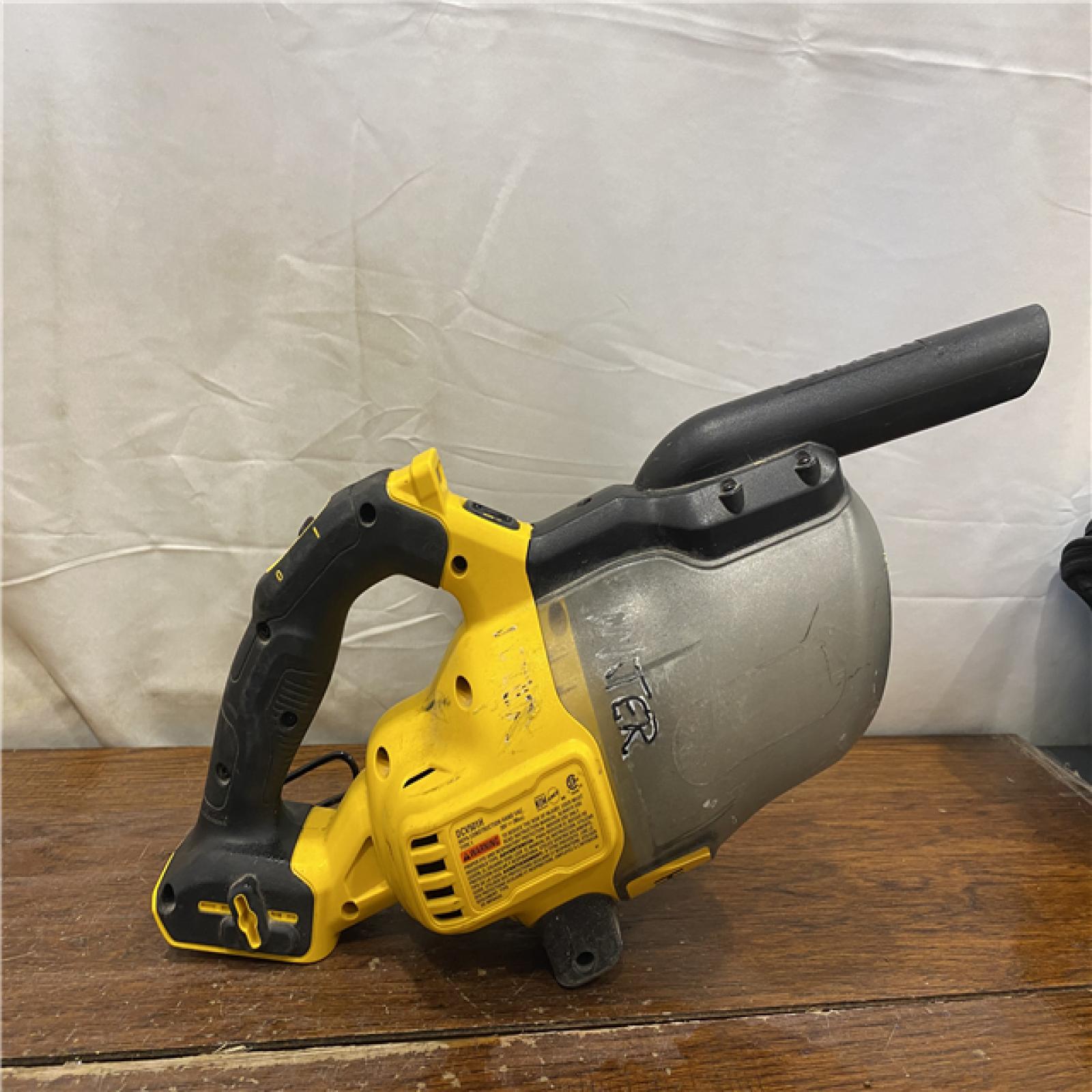 AS-IS DEWALT 20V Lithium-Ion Cordless Dry Hand Vacuum kit  (Tool Only)