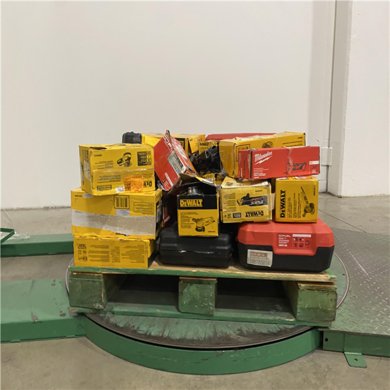 Dallas Location - As-Is Tool Pallet