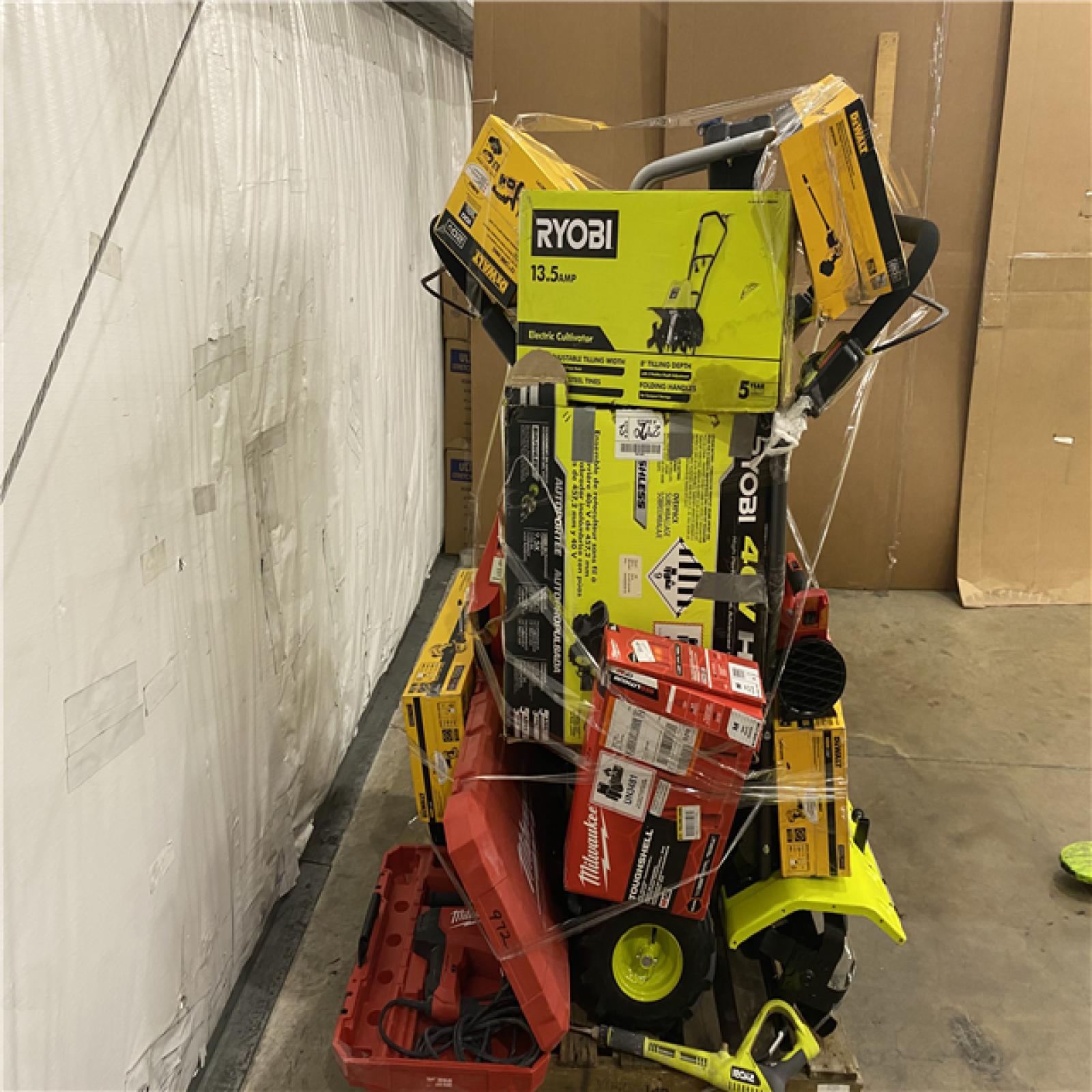 Houston Location AS IS - Tool Pallet