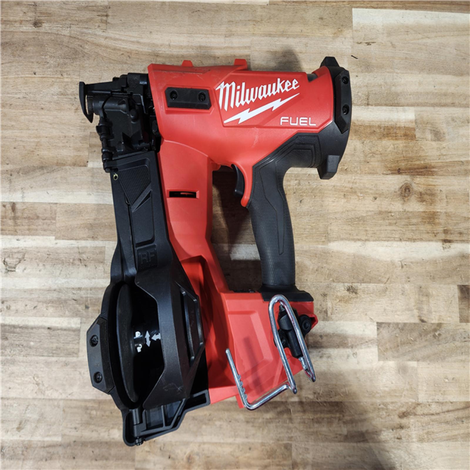 HOUSTON LOCATION - AS-IS Milwaukee M18 FUEL 18-Volt Lithium-Ion Brushless Cordless Coil Roofing Nailer (Tool Only)
