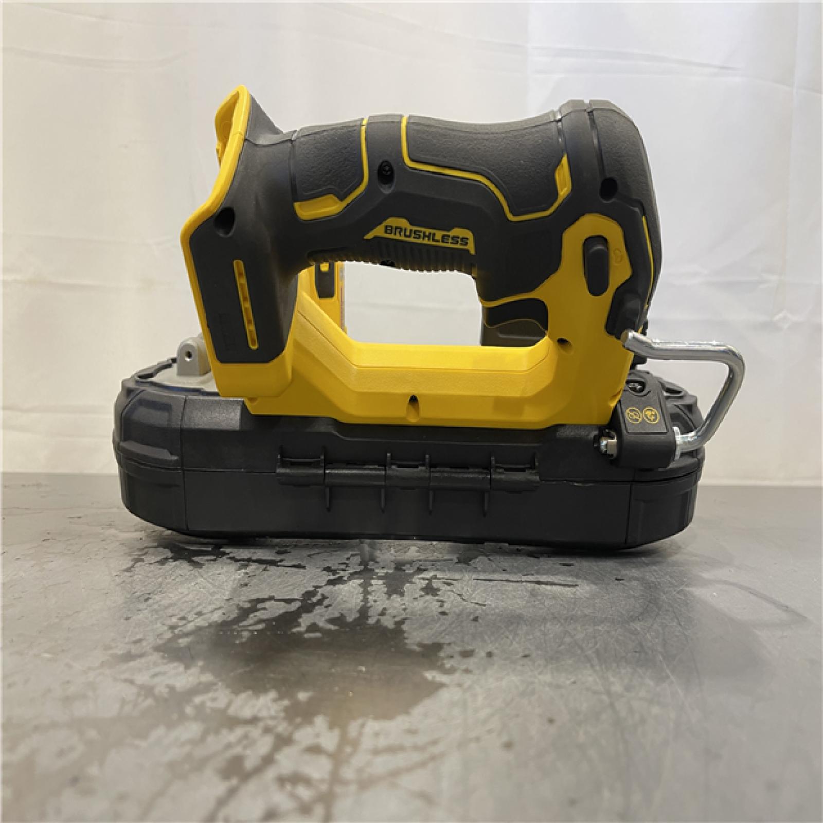 AS-IS - Dewalt ATOMIC 20V MAX Cordless Brushless Compact 1-3/4 in. Bandsaw