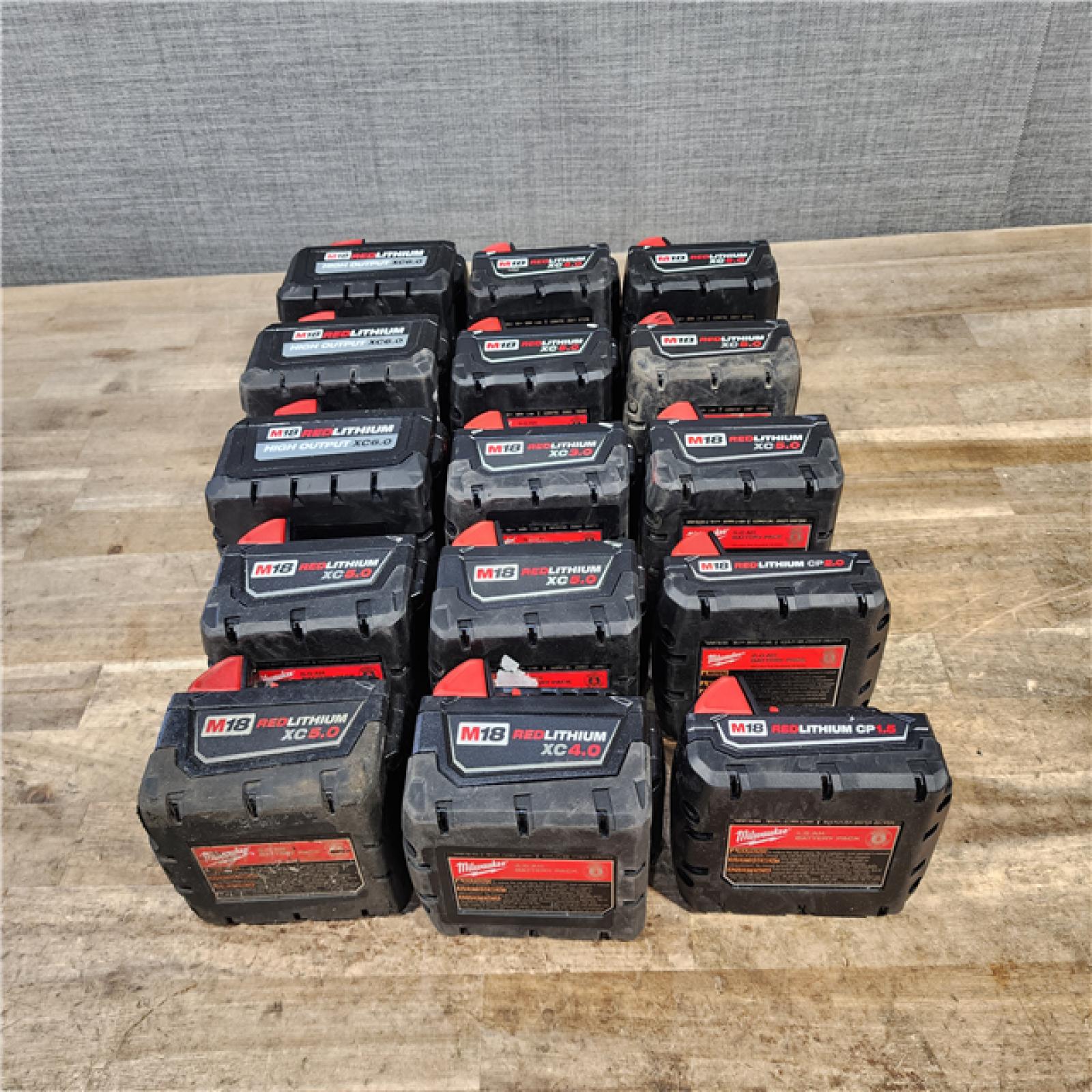 HOUSTON LOCATION - AS-IS MILWAUKEE BATTERY PACK QTY - 15