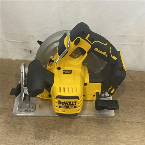 AS-IS DEWALT 20-Volt MAX 7-1/4 in. Cordless Circular Saw (Tool Only)