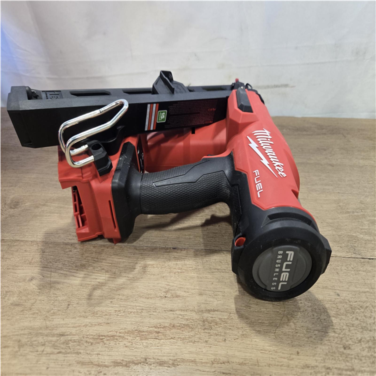 AS-IS Milwaukee FUEL 18V Lithium-Ion Brushless Cordless Gen II 15-Gauge Angled Nailer (Tool-Only)