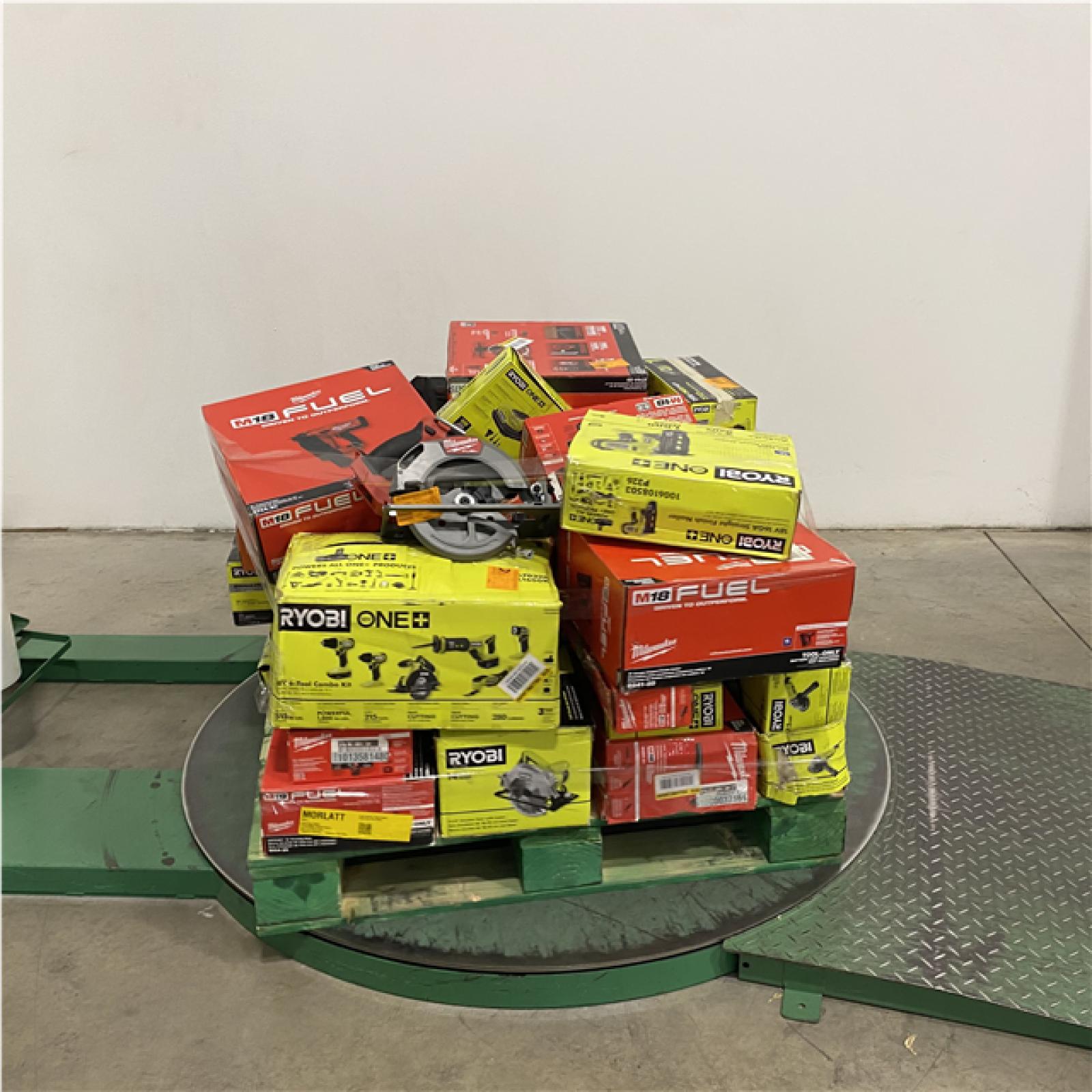 Dallas Location - As-Is Tool Pallet