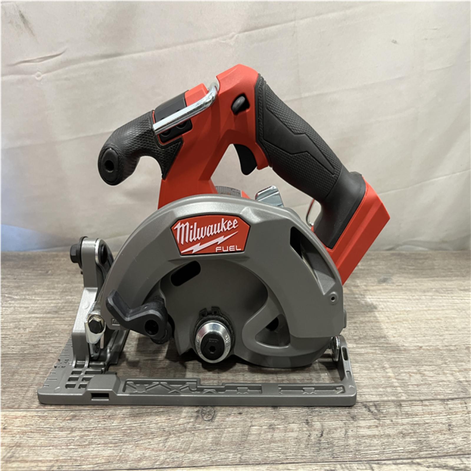 AS-IS Milwaukee FUEL 18V Lithium-Ion Brushless Cordless 6-1/2 in. Circular Saw (Tool-Only)