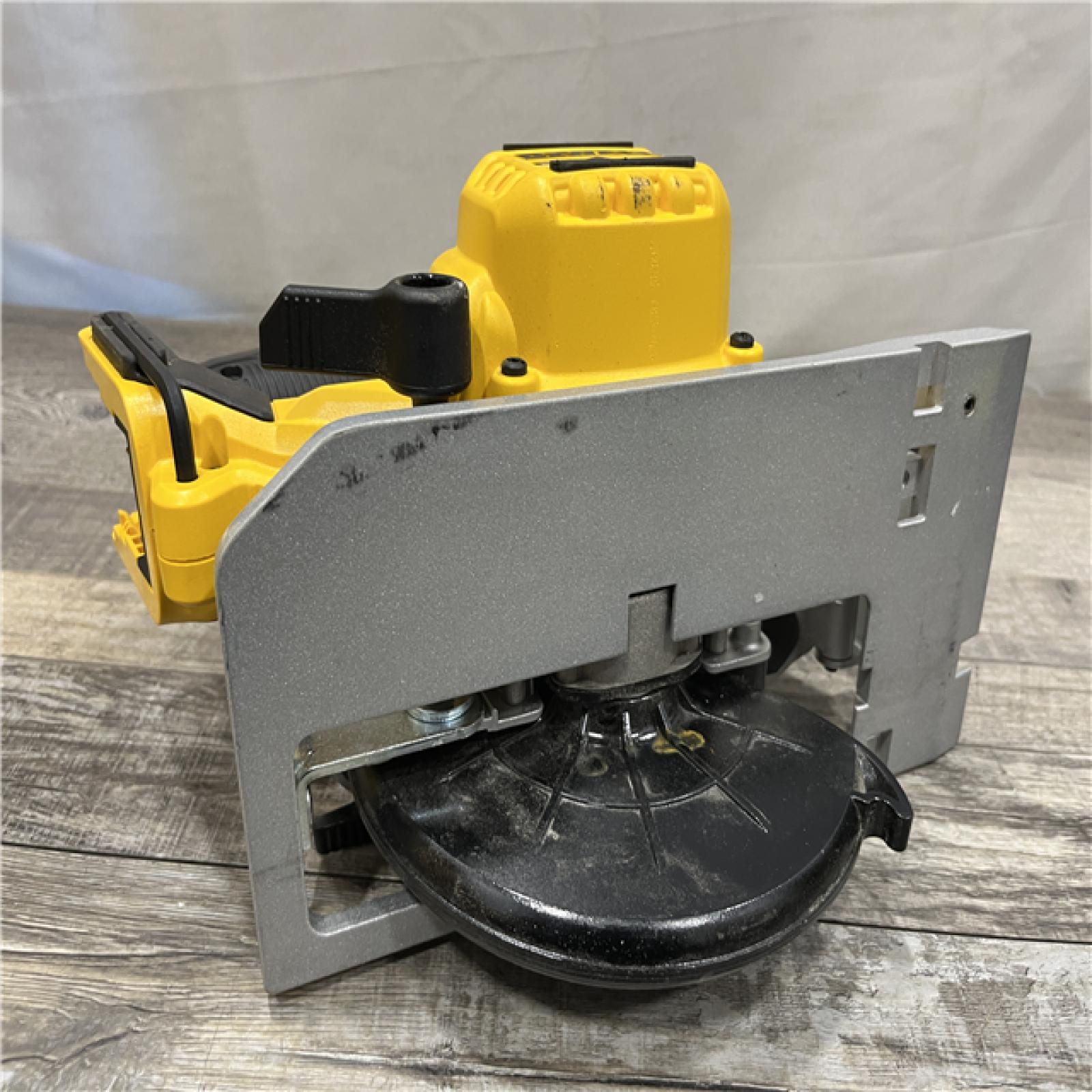 AS-IS DEWALT 20V MAX Cordless Brushless 6-1/2 in. Sidewinder Style Circular Saw (Tool Only)