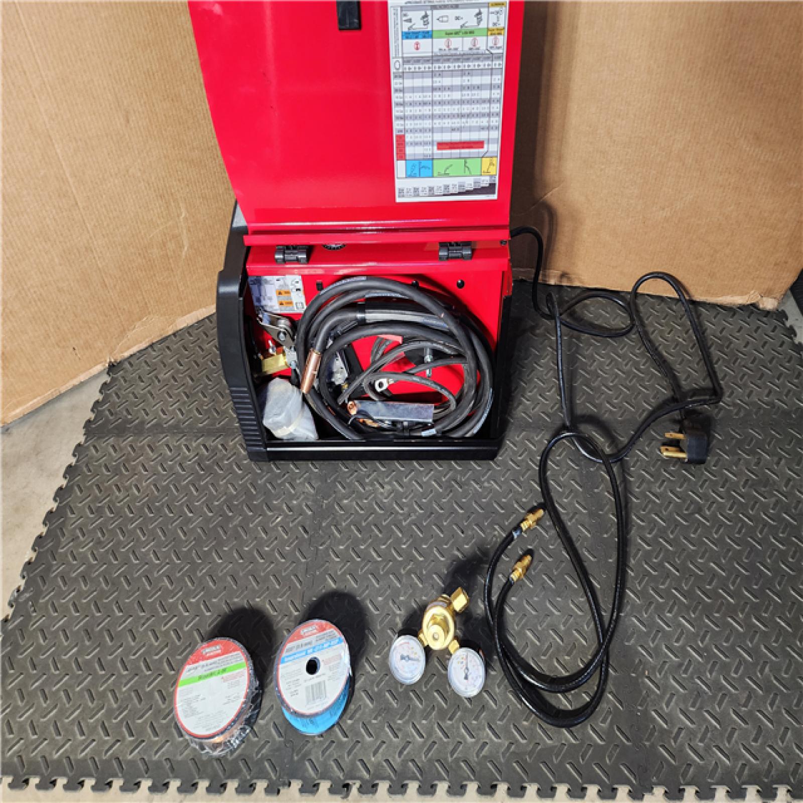 HOUSTON LOCATION - AS-IS Lincoln Electric 180 Amp Weld-Pak 180 HD