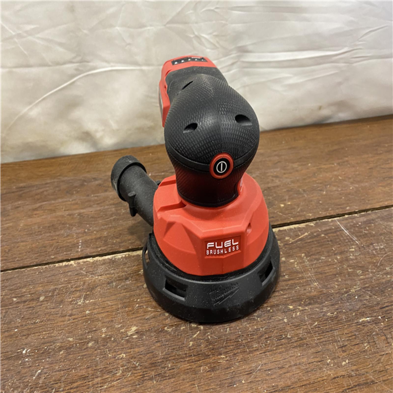AS-IS MILWAUKEE Orbit Sander,Brushless,18 V