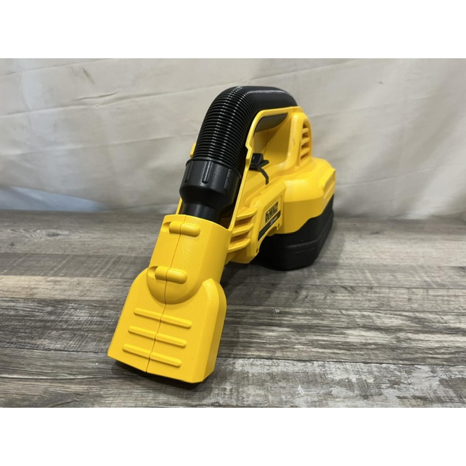 AS-IS DEWALT 20V MAX Cordless 1/2 Gal. Wet/Dry Portable Vacuum (Tool-Only)