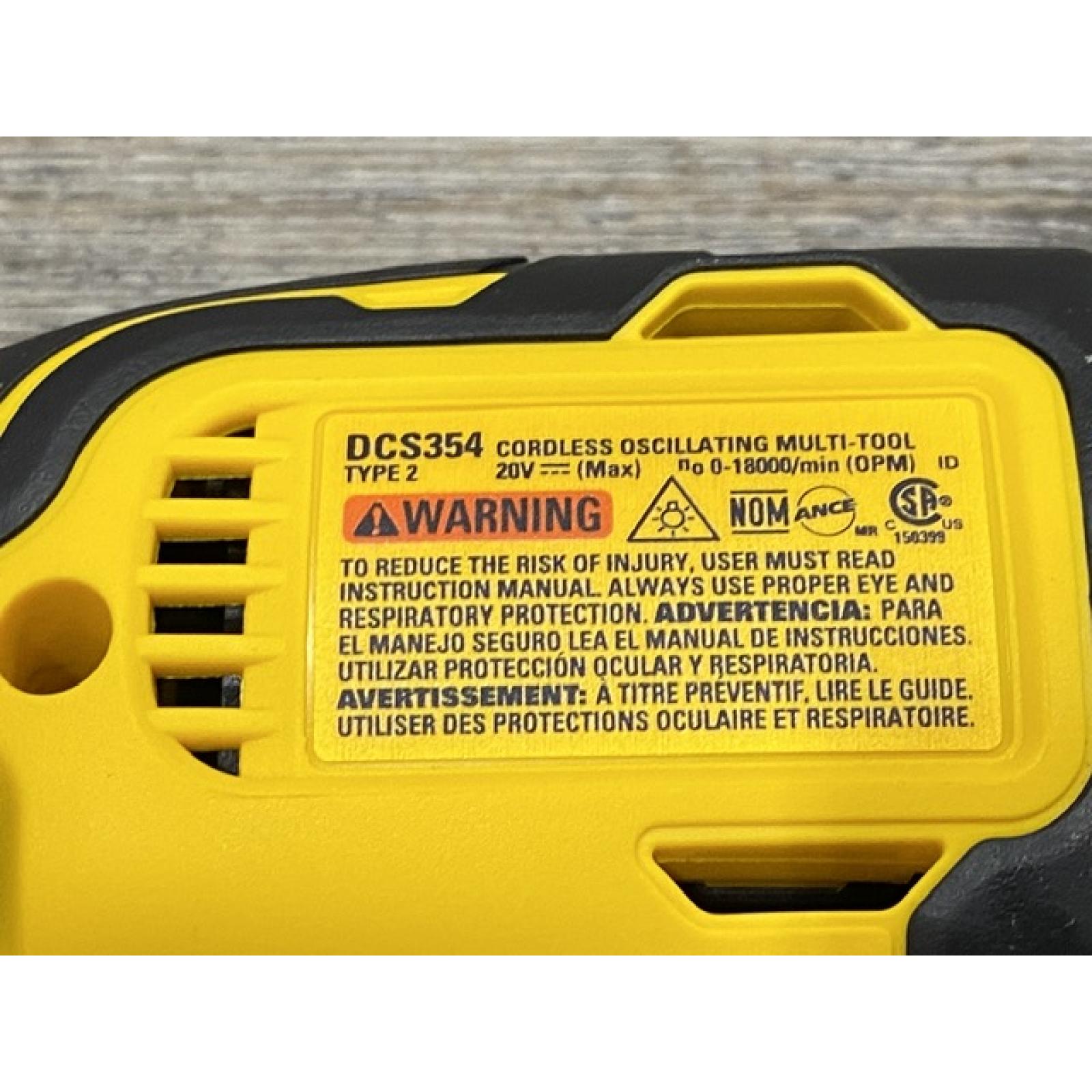 AS-IS DEWALT ATOMIC 20V MAX Cordless Brushless Oscillating Multi Tool Kit