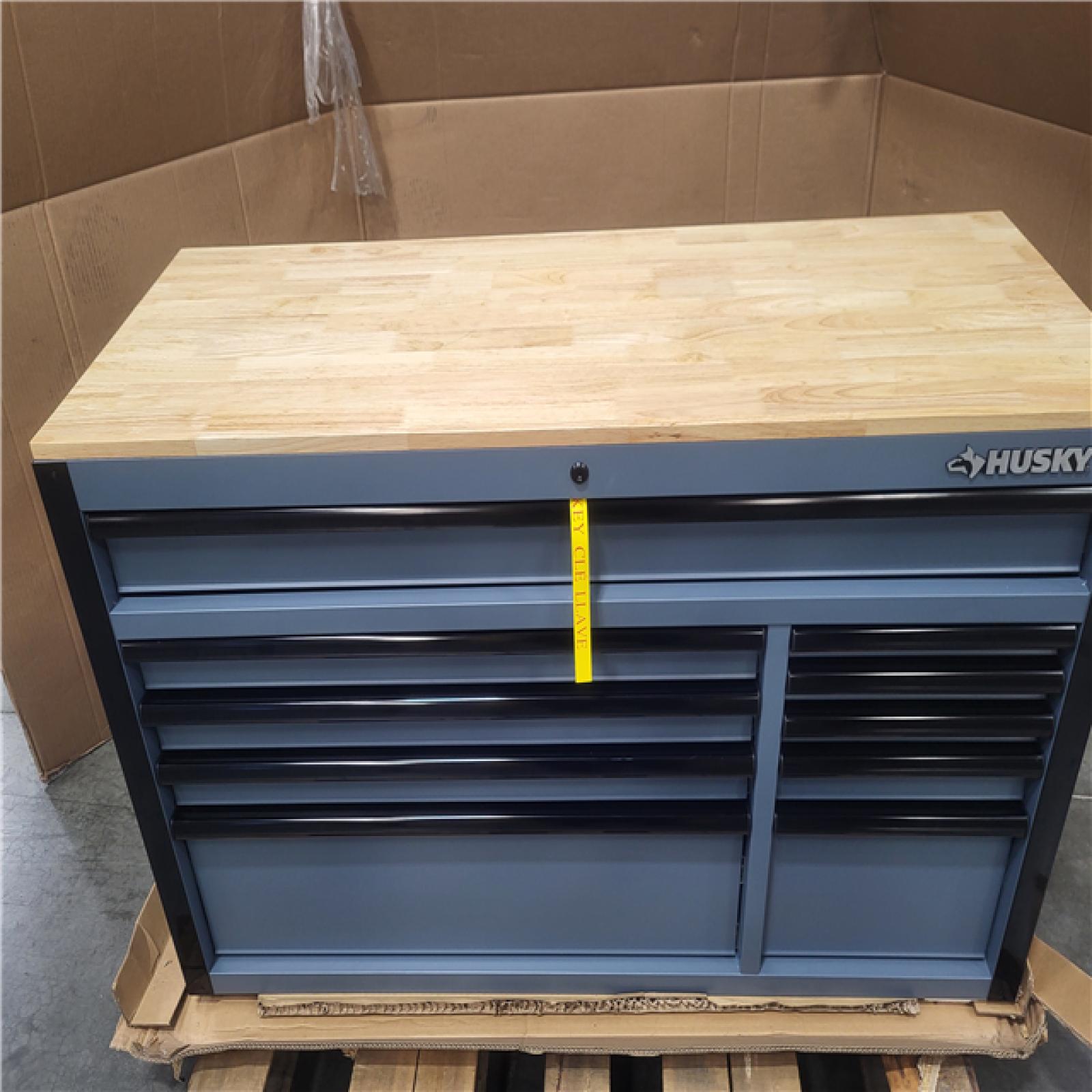 CALIFORNIA NEW HUSKY 52 INCH 10 DRAWER MOBILE WORK BENCH