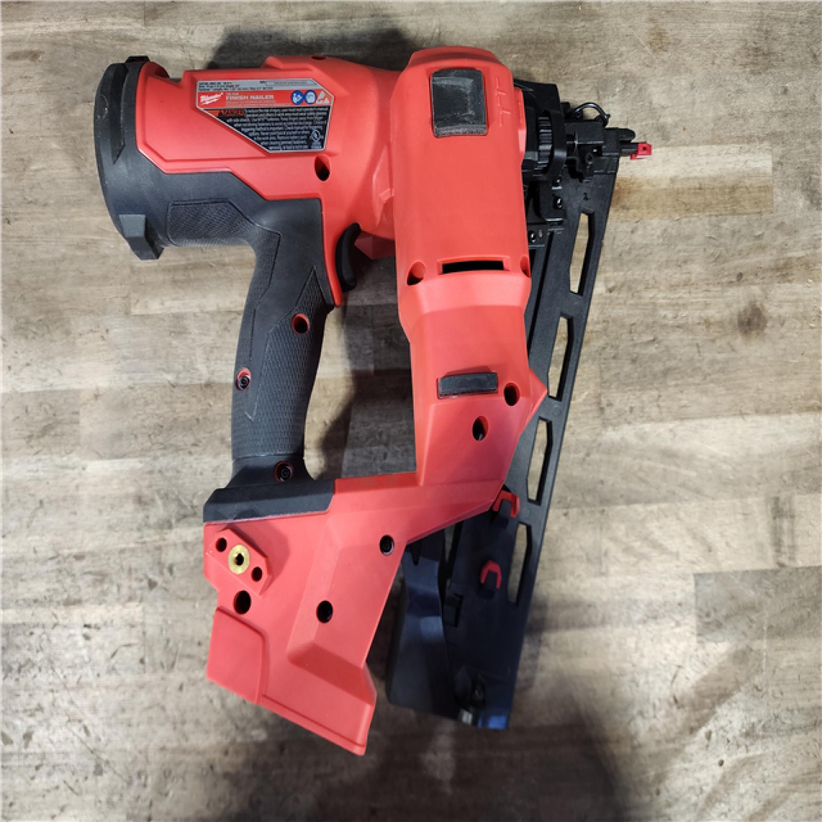 HOUSTON LOCATION - AS-IS Milwaukee 2841-20 18V Cordless Gen II 16 Gauge Angled Finish Nailer (Tool Only)