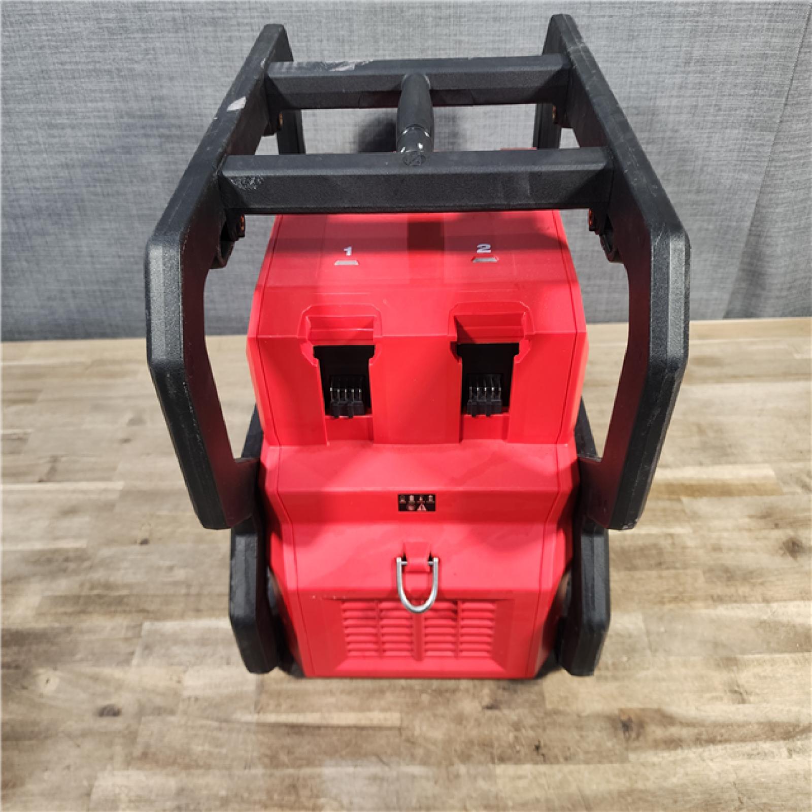 HOUSTON LOCATION - AS-IS Milwaukee M18 Cordless 3600-Watt/1800-Watt Battery Powered Power Supply (Tool Only)