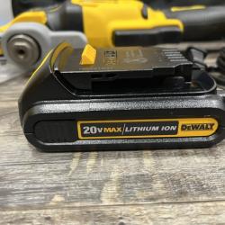 AS-IS DEWALT 20V MAX XR Cordless Brushless 3-Speed Oscillating Multi Tool Kit