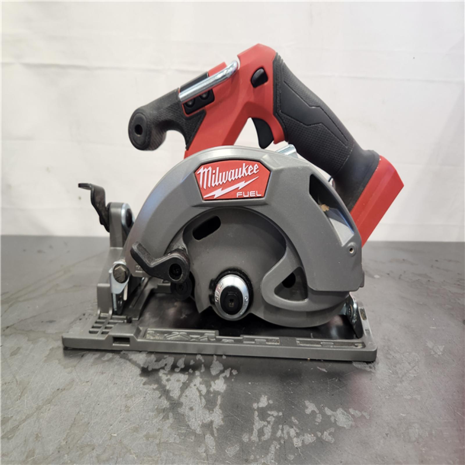 AS-IS- M18 FUEL 18V Lithium-Ion Brushless Cordless 6-1/2 in. Circular Saw (Tool-Only)