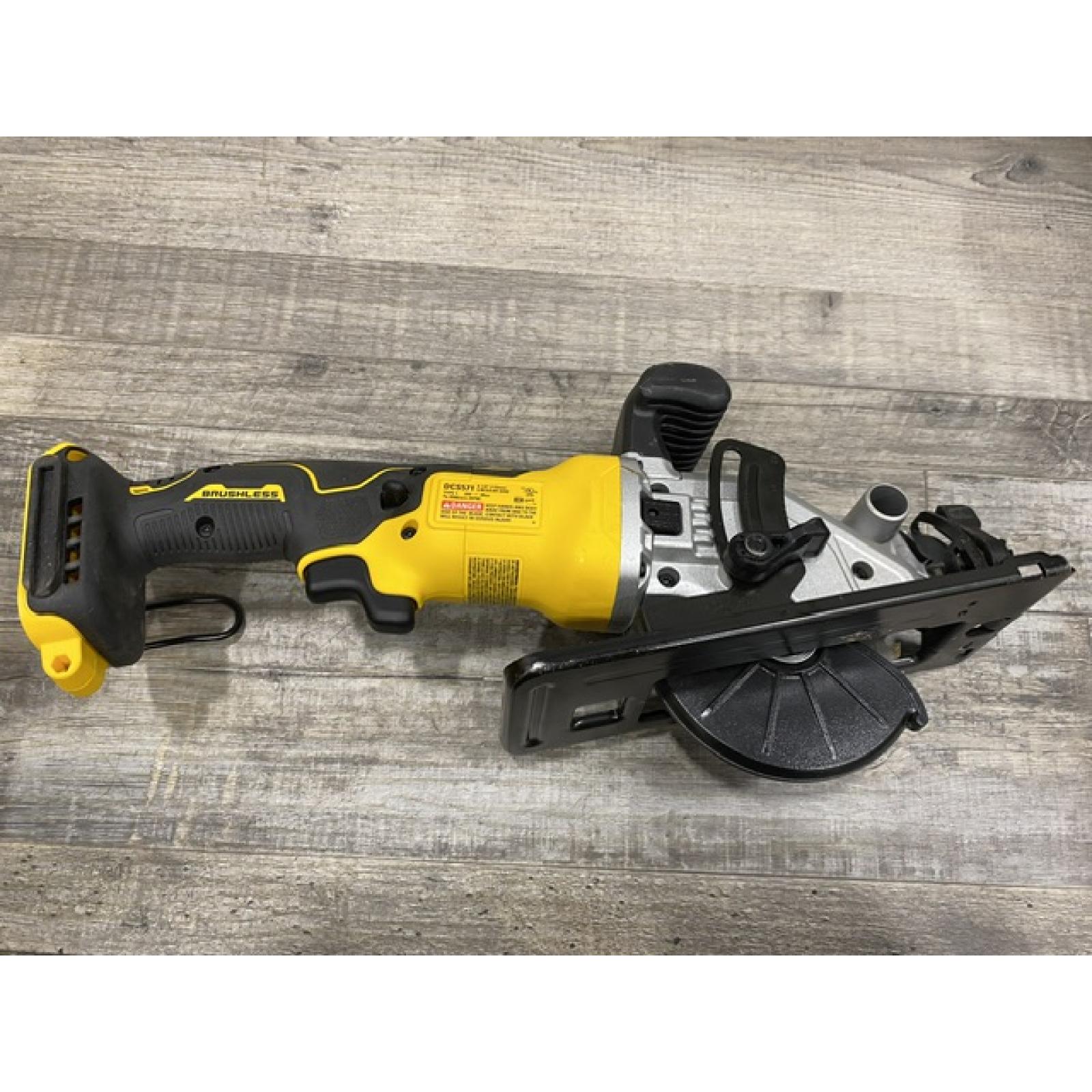 AS-IS DEWALT ATOMIC 20V MAX Cordless Brushless 4-1/2 in. Circular Saw (Tool Only)