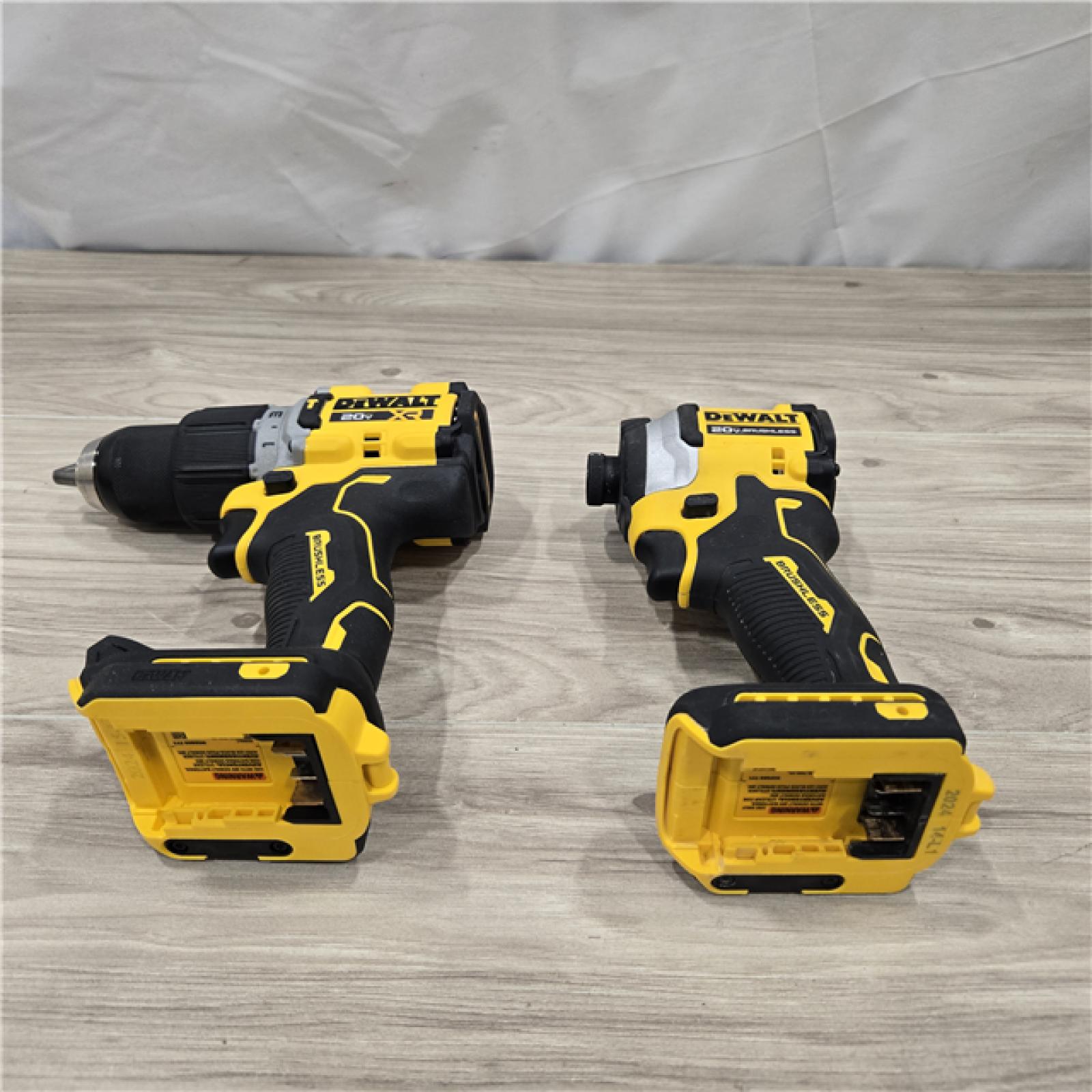 AS-IS DEWALT 20V MAX XR Hammer Drill/ Impact Driver Kit