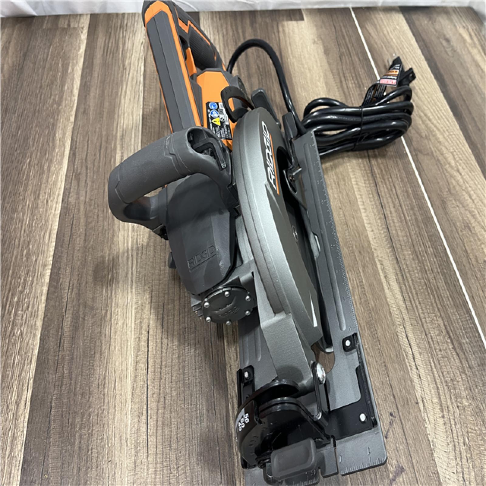 GOOD RIDGID THRUCOOL 15 Amp 7-1/4 in. Worm Drive Circular Saw