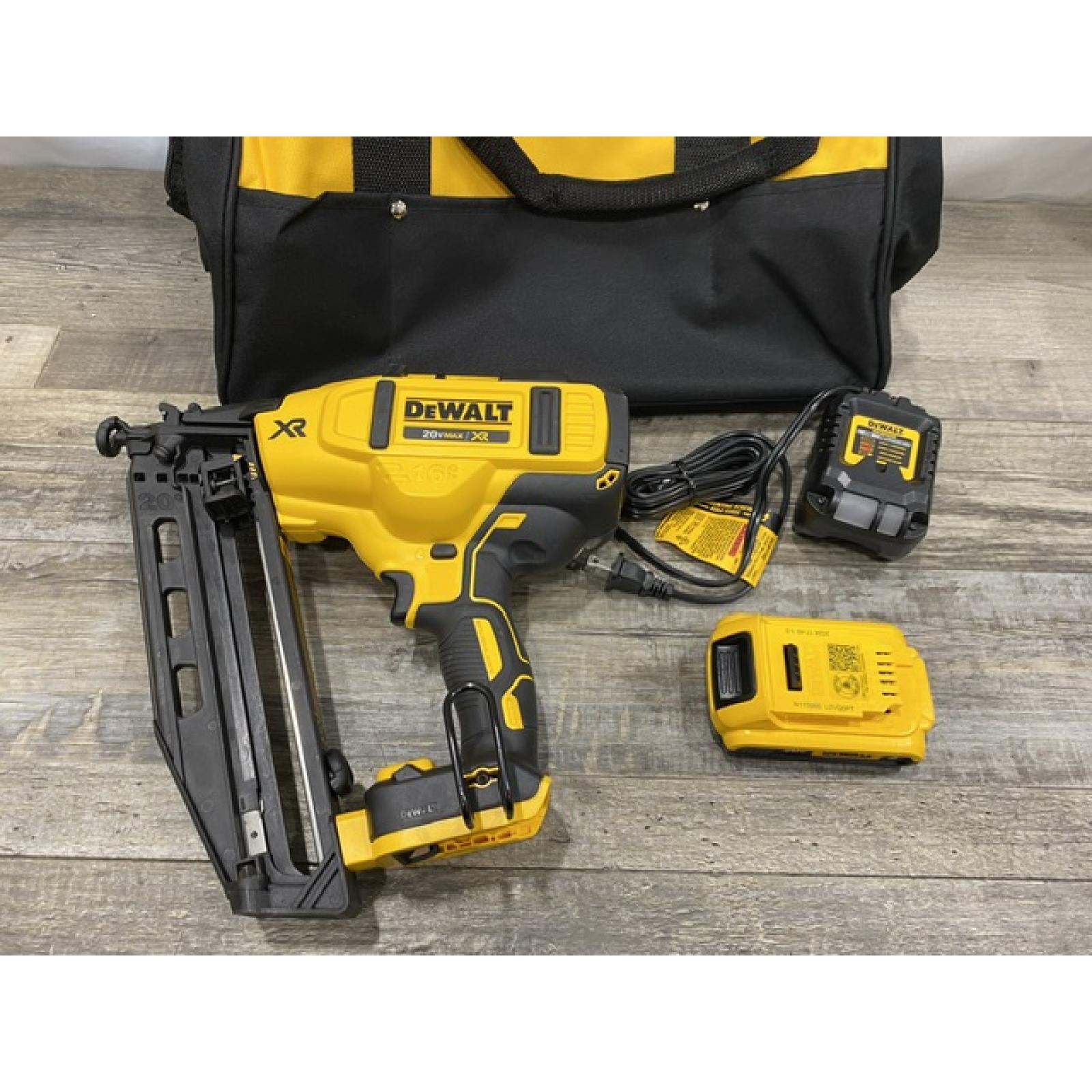 AS-IS DEWALT 20V MAX XR 16-Gauge Electric Cordless Angled Finishing Nailer Kit