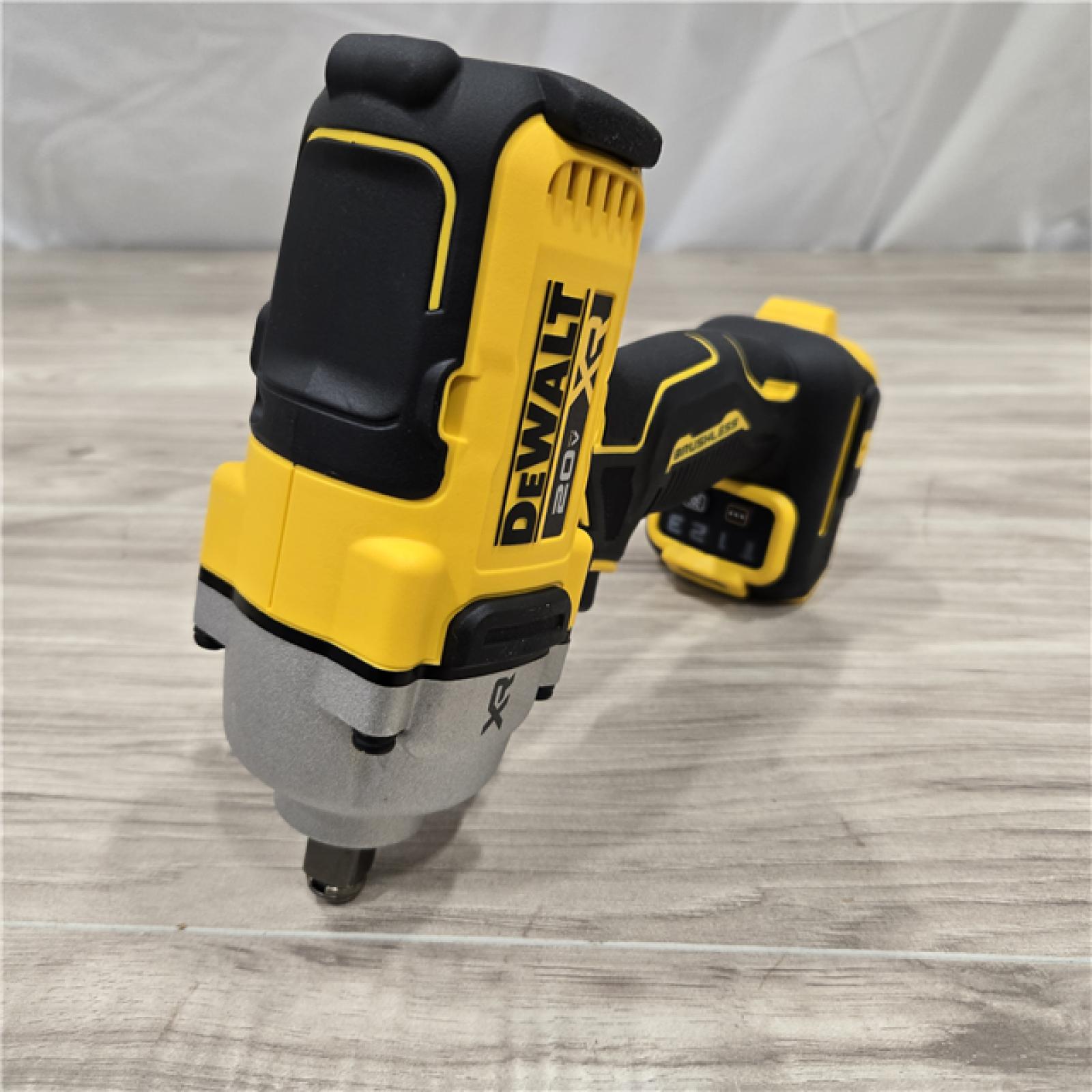 AS-IS DeWalt 20V MAX 1/2 in. Cordless Mid-Range Impact Wrench Tool Only