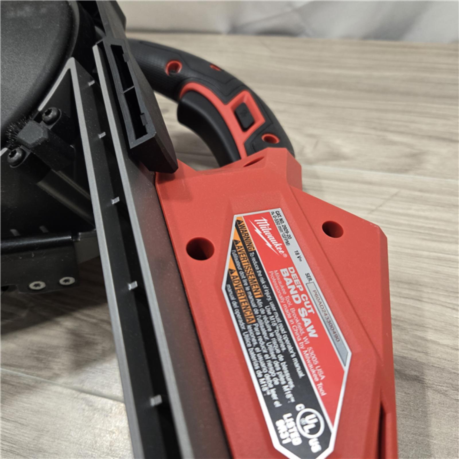 LIKE NEW! - Milwaukee M18 FUEL Cordless Deep Cut Band Saw (Tool-Only)