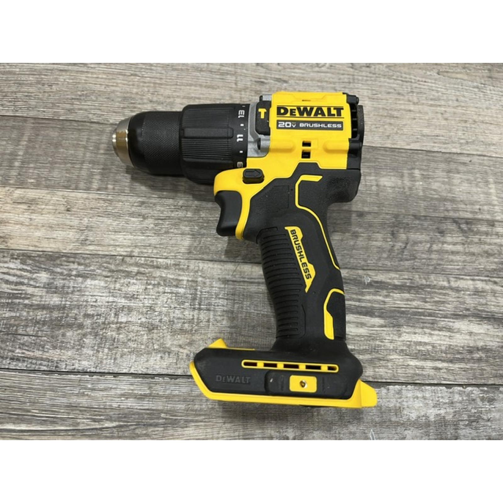 AS-IS DEWALT ATOMIC 20V Lithium-Ion Cordless 1/2 in. Hammer Drill Kit