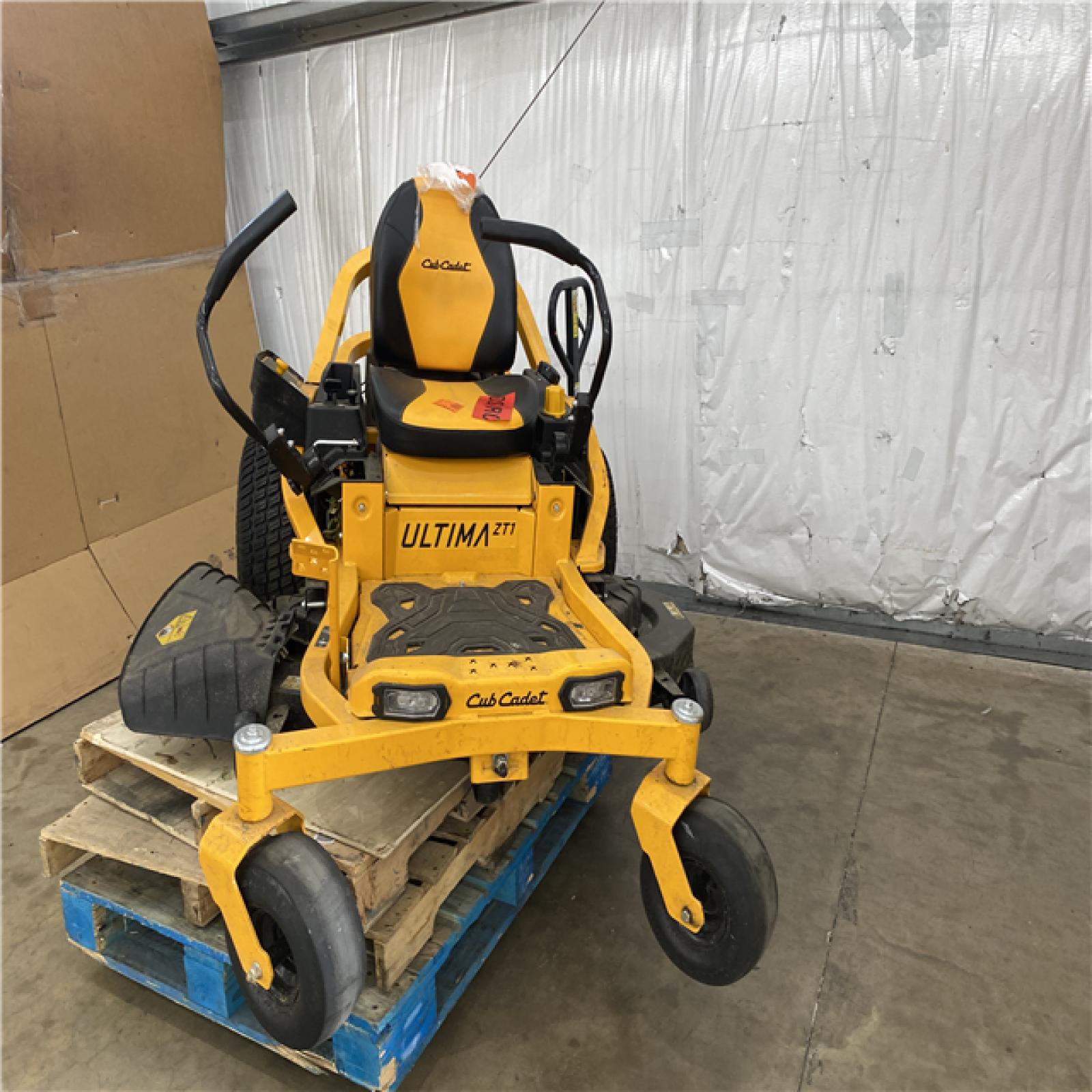 Houston Location - AS IS Cub Cadet ULTIMA ZT1 50 Riding Mower