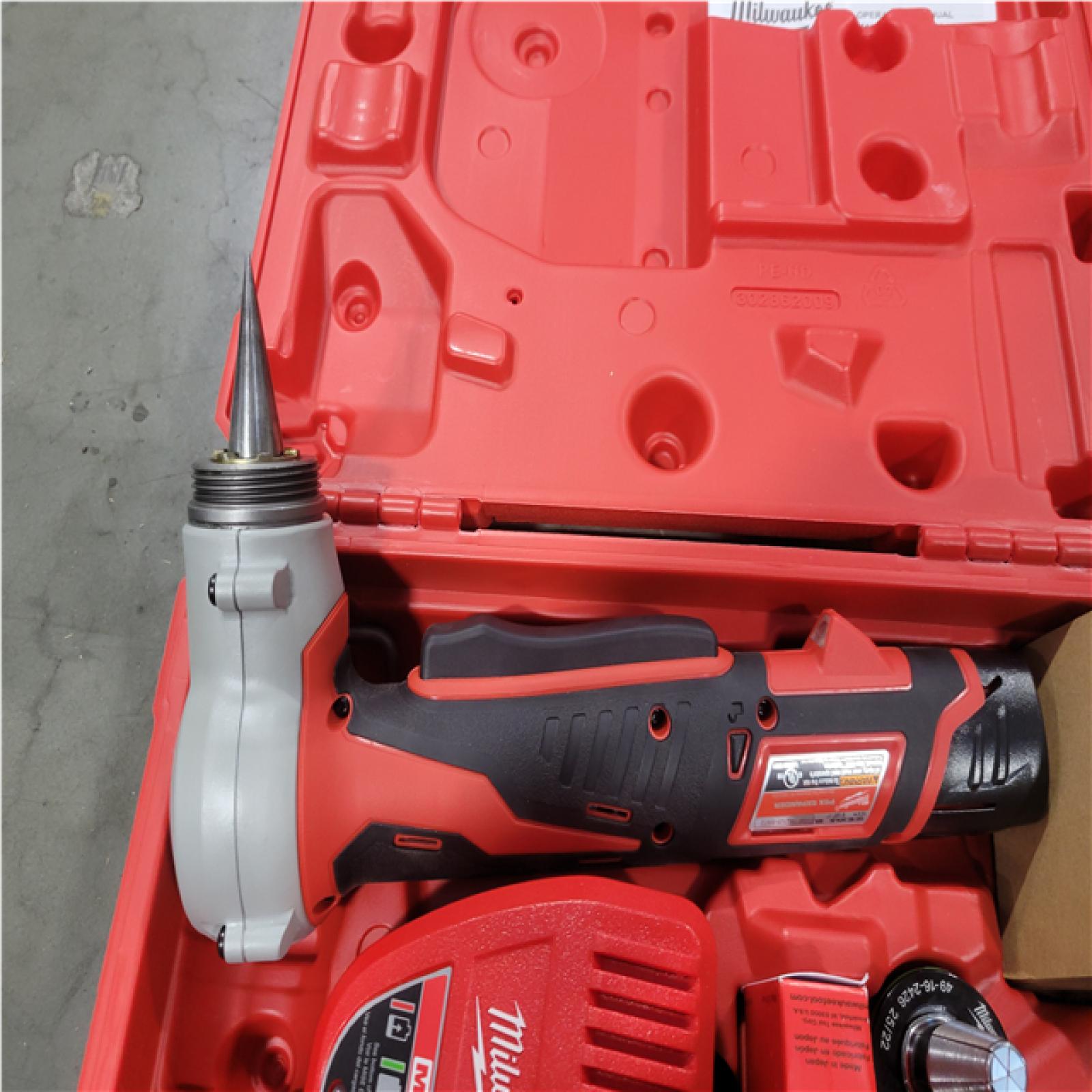 CALIFORNIA AS-IS MILWAUKEE M12 PEX EXPANDER KIT