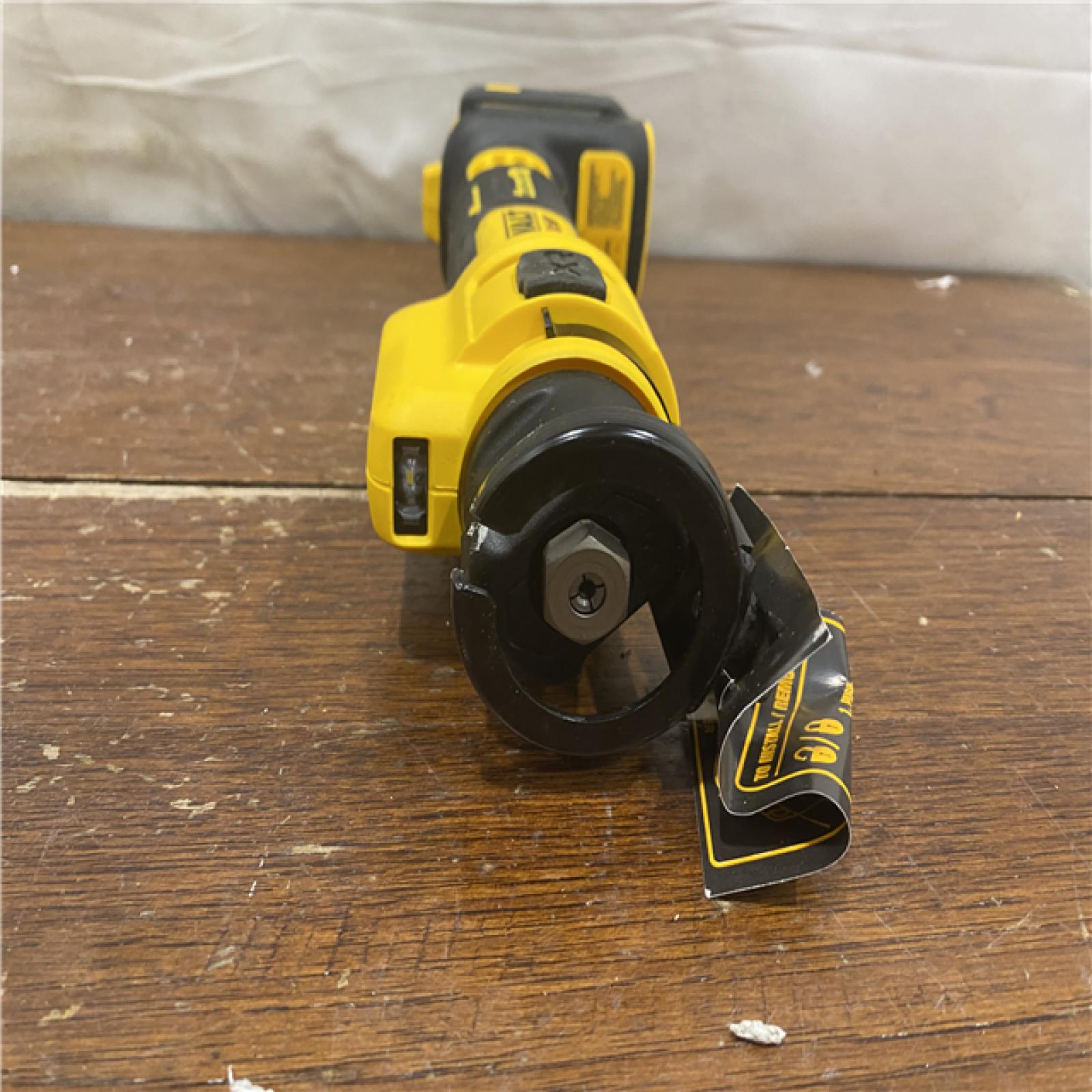 AS-IS DEWALT 20V MAX Cordless Cut Out Tool