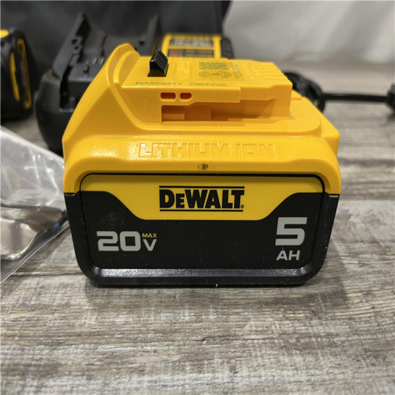AS-IS DEWALT 20-Volt Maximum XR Lithium-Ion Cordless Brushless 1/4 in. 3-Speed Impact Driver Kit