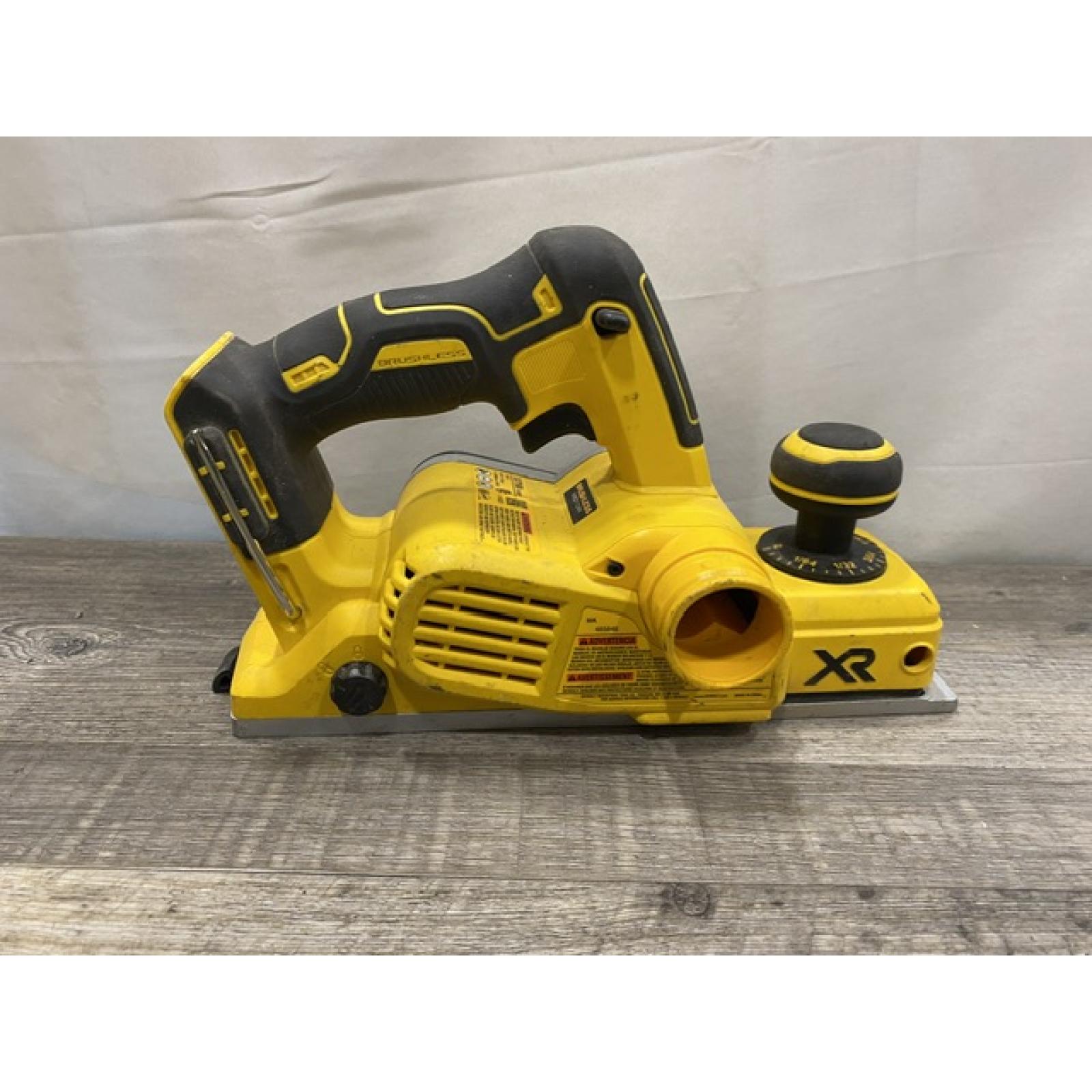 AS-IS DEWALT 20V MAX XR Cordless Brushless 3-1/4 in. Planer (Tool Only)