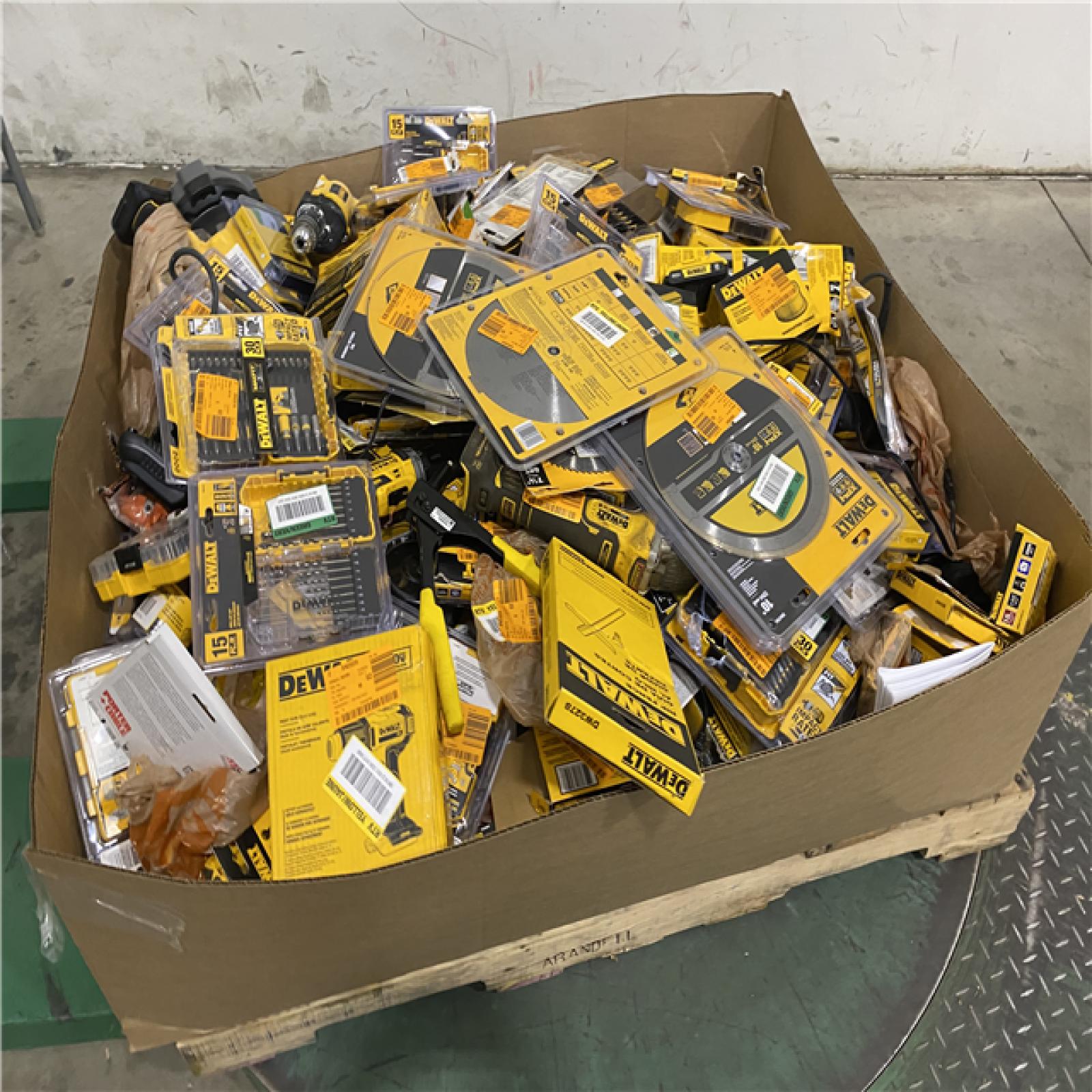 Dallas Location - As-Is DEWALT Tool Pallet