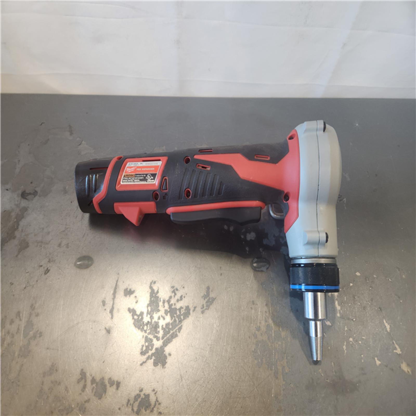 AS-IS- Milwaukee 12V Lithium-Ion Cordless PEX Expansion Tool Kit