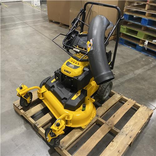 Dallas Location - As-Is DEWALT 28 in. 224cc Gas RWD Self-Propelled Lawn Mower
